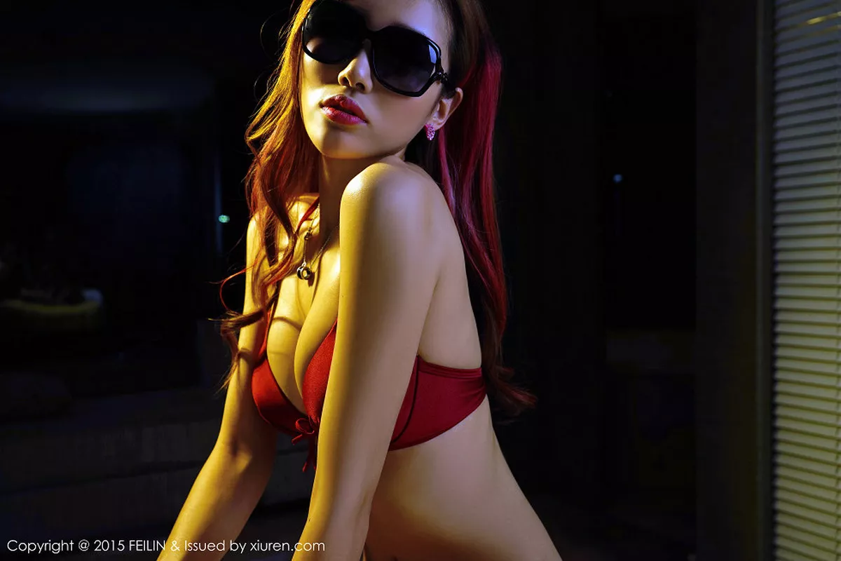 秀人集.com_[FeiLin嗲囡囡]Vol.003_嫩模梦小楠小夜猫内衣系列完美身材火焰红唇写真60P