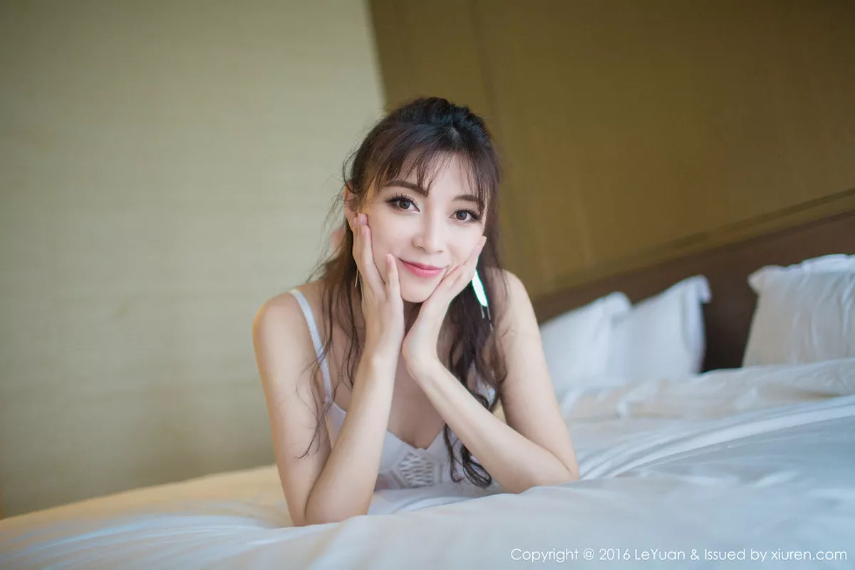 秀人集.com_[LeYuan星乐园]Vol.008_星乐园模特楚琪＆maggie模特合集性感内衣火辣写真43P