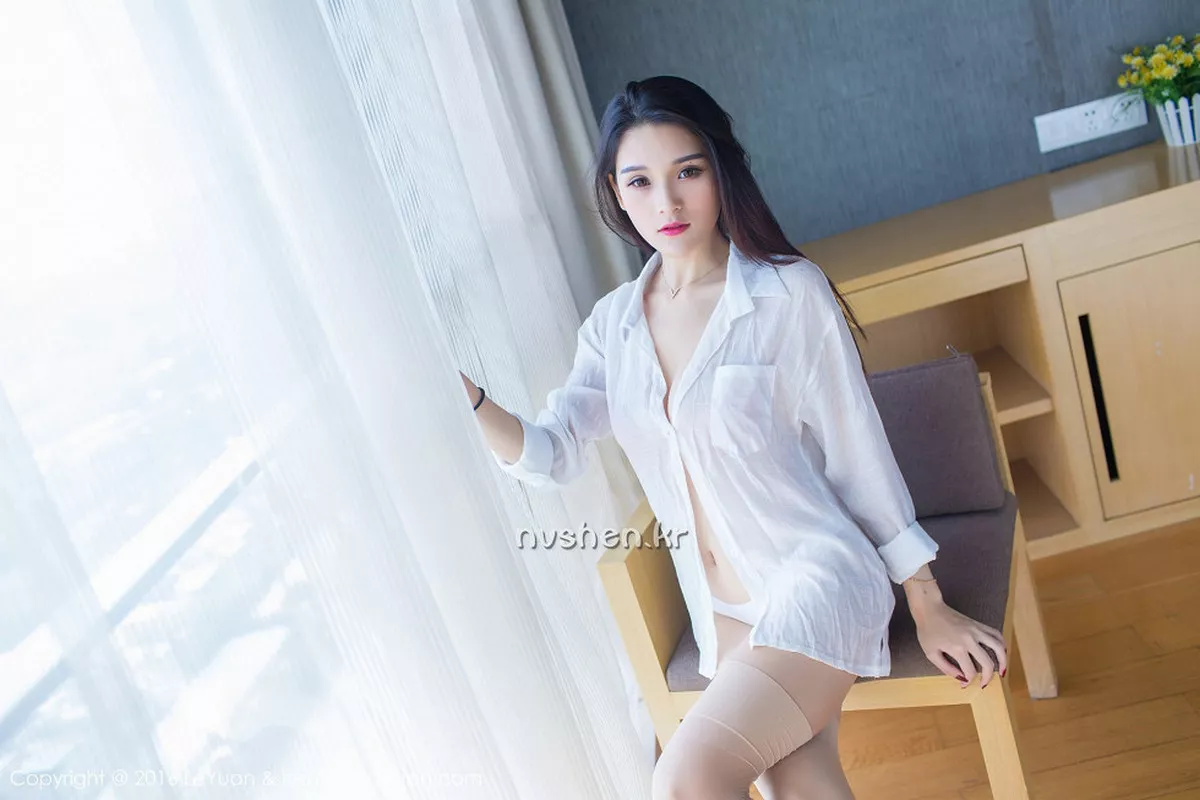 秀人集.com_[LeYuan星乐园]Vol.010_靓丽嫩模鬼妹係诗茗居家私房内衣肉丝美腿性感美臀写真59P