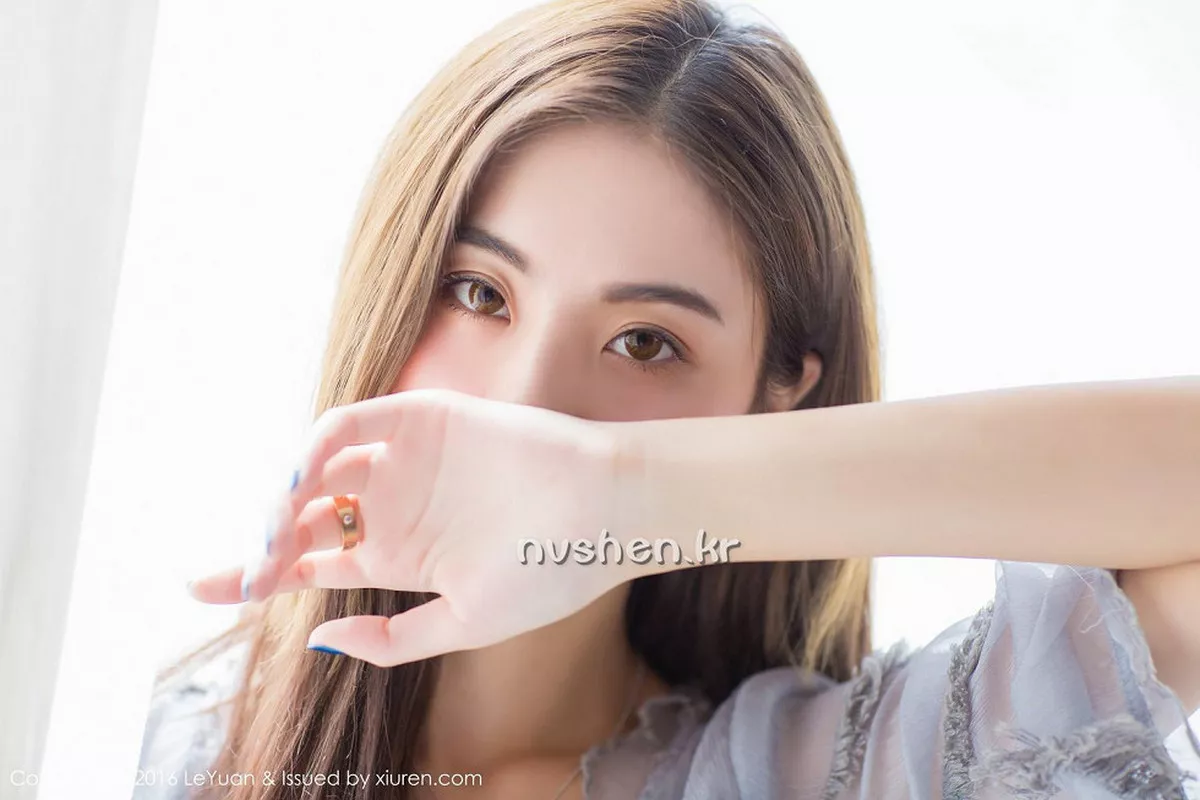 秀人集.com_[LeYuan星乐园]Vol.018_国色天姿嫩模菲儿性感内衣秀完美曲线黑丝美腿迷人写真54P