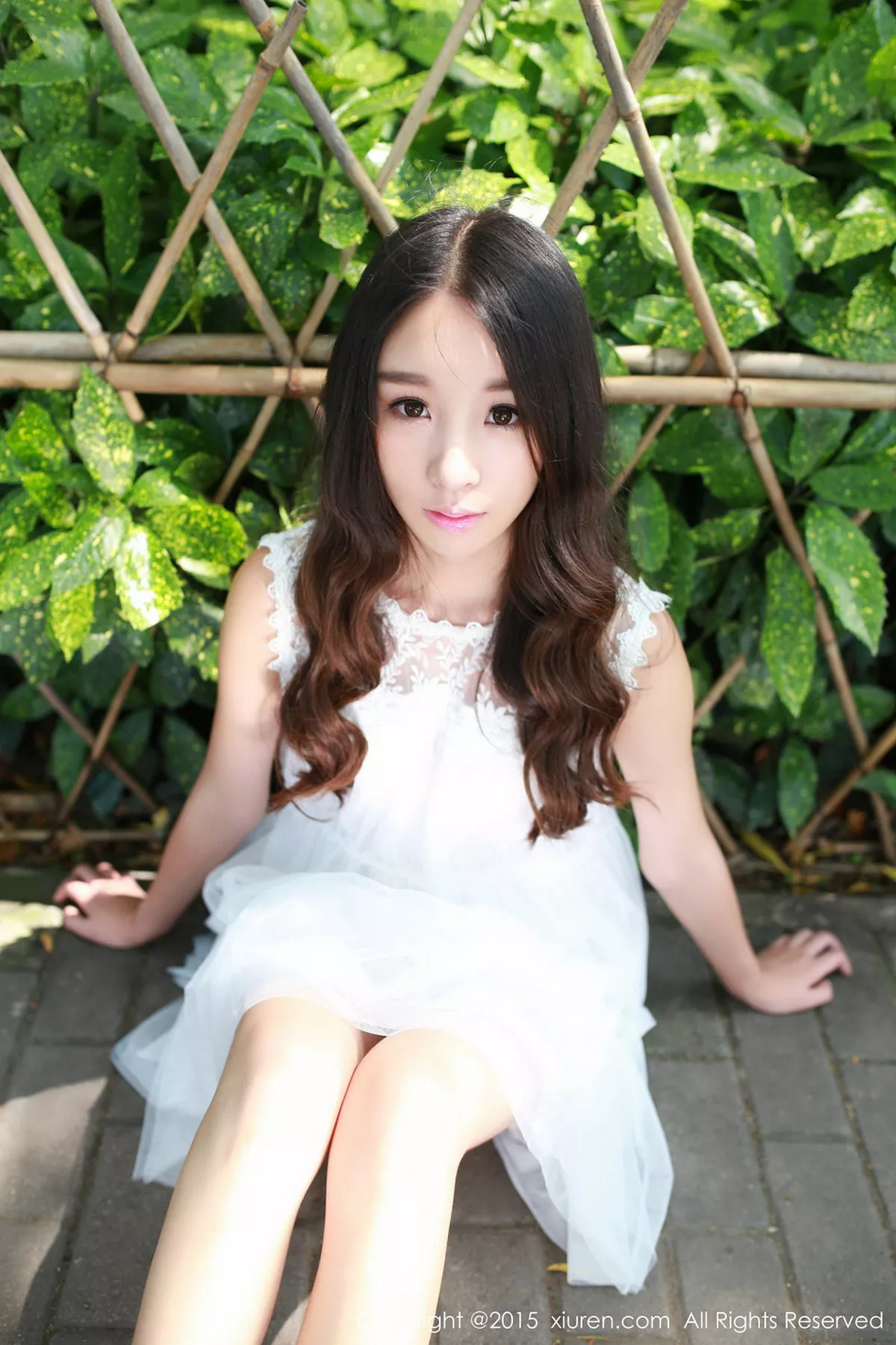 秀人集.com_[XiuRen秀人网]No.371_清纯妹子梓萱Crystal脱白色连身裙秀性感内衣写真45P