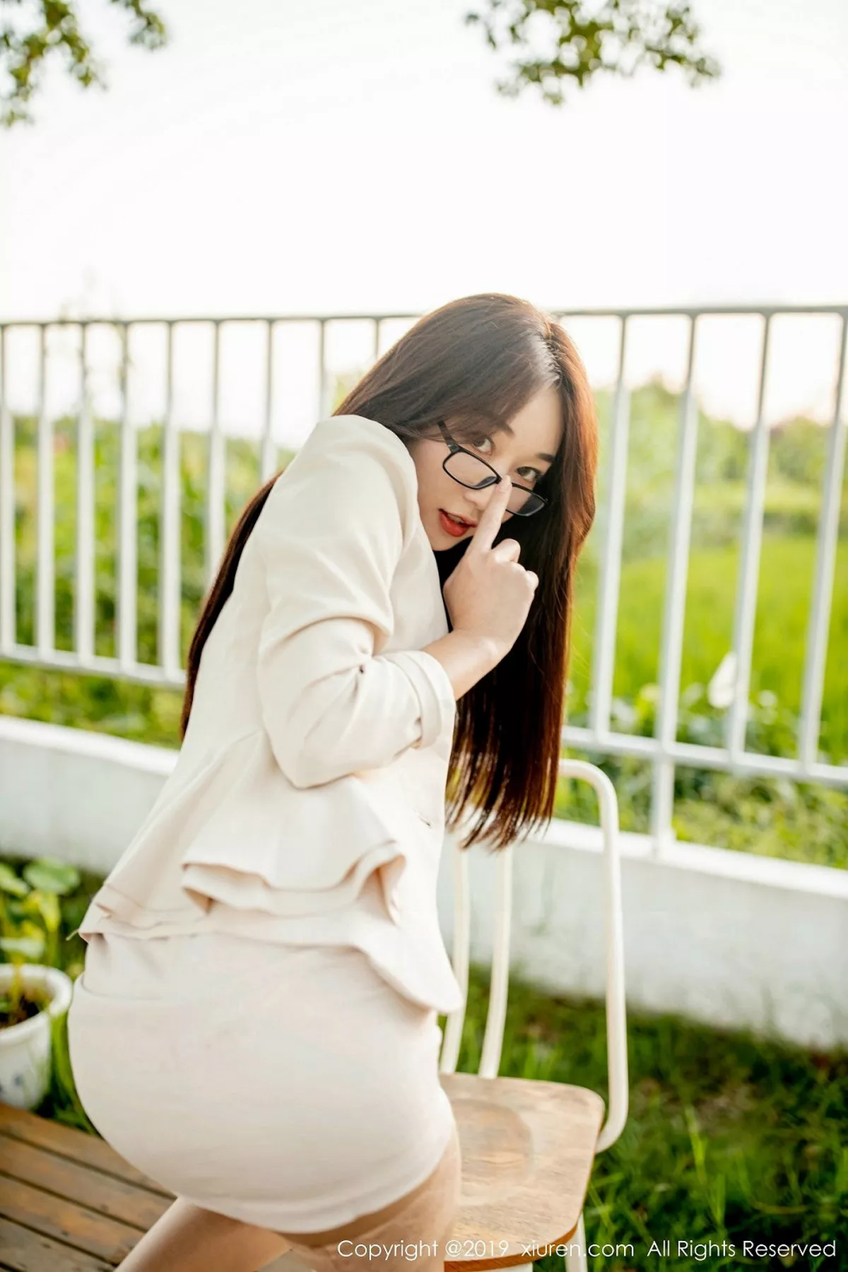 秀人集.com_[XiuRen秀人网]No.1700_嫩模小九月心愿旅拍私房秘书OL装扮配性感蕾丝袜完美诱惑写真63P