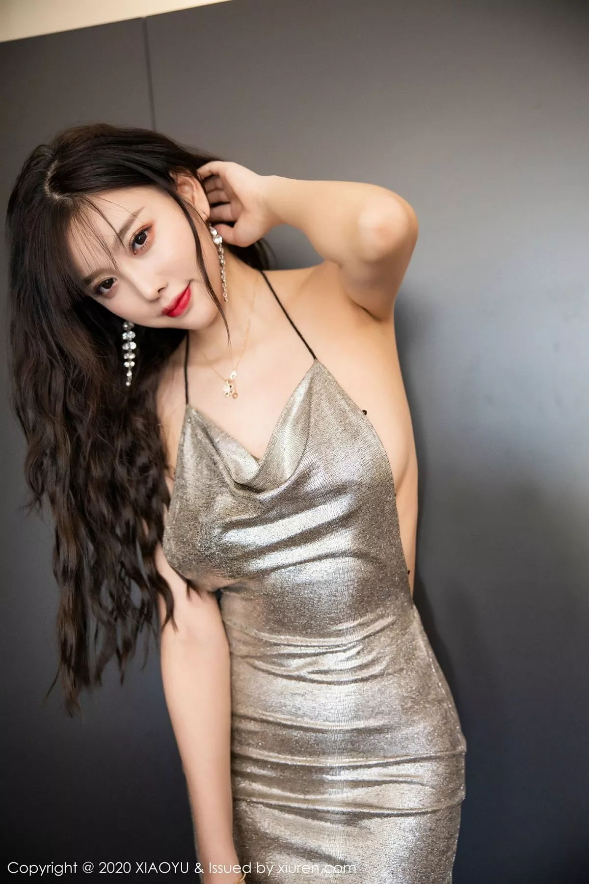 秀人集.com_[XiaoYu画语界]Vol.286_女神杨晨晨sugar济州岛旅拍私房银色吊裙半脱露豪乳诱惑写真83P