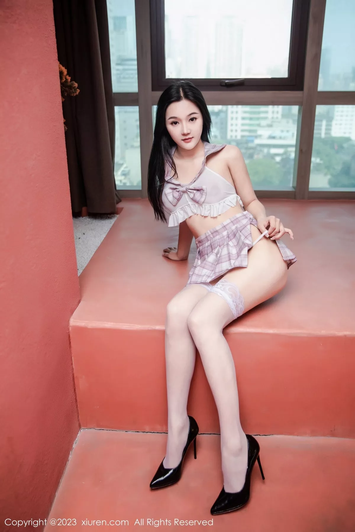 秀人集.com_[XiuRen秀人网]No.6733_新人模特慕嫣然Lancy性感浅粉色短裙套装配白丝袜完美诱惑写真60P