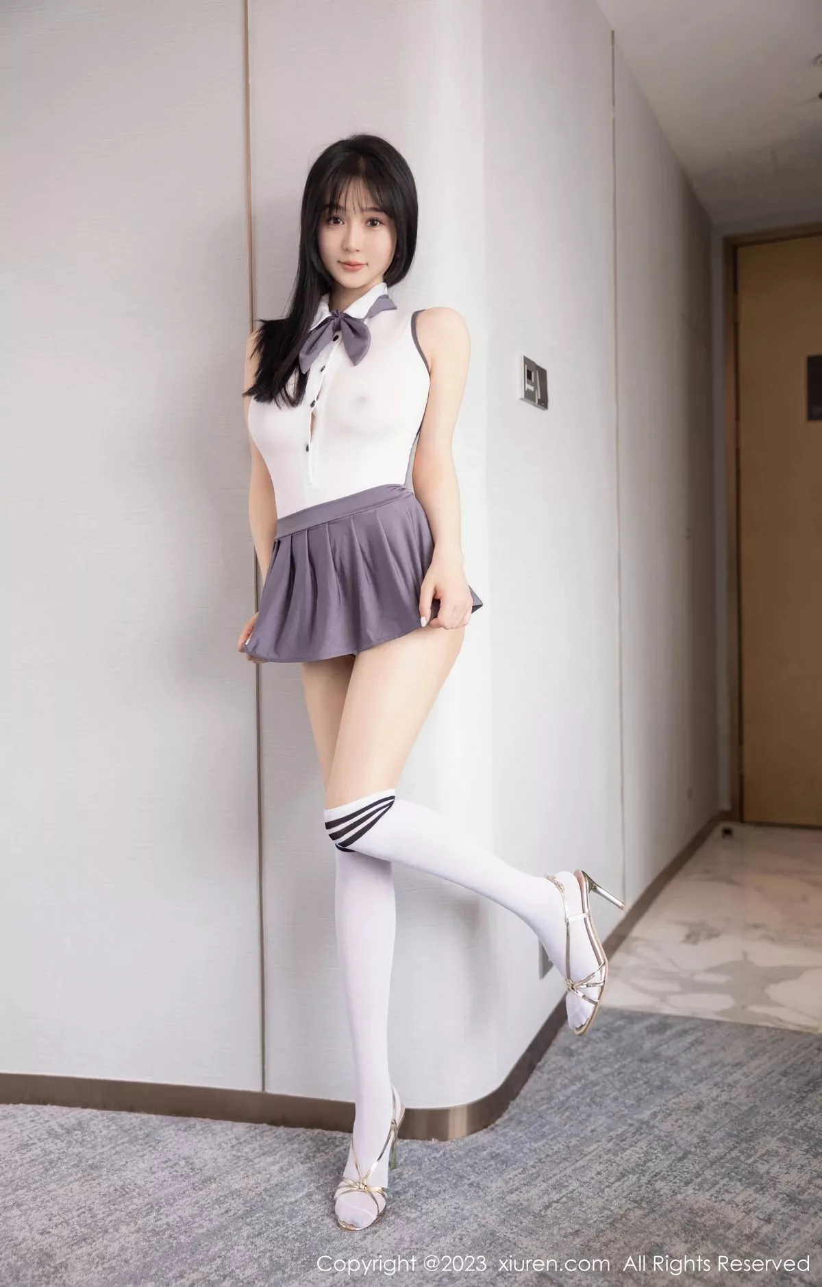 秀人集.com_[XiuRen秀人网]No.6818_模特柚琪Rich性感白色轻透高叉连体衣配超薄肉丝惹火诱惑写真98P