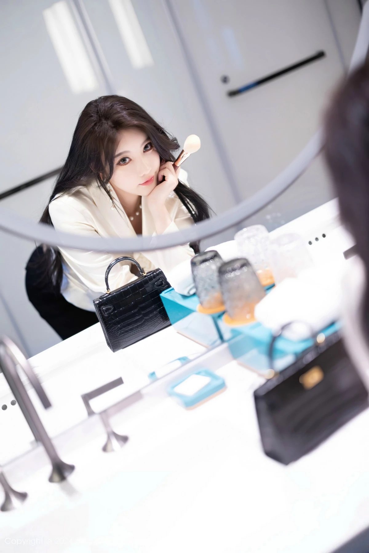 秀人集.com_[XiaoYu画语界]Vol.1233_女神杨晨晨Yome性感白色蕾丝内衣+黑色情趣内衣完美诱惑写真80P