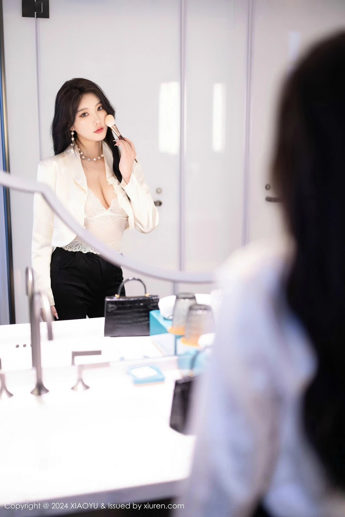 秀人集.com_[XiaoYu画语界]Vol.1233_女神杨晨晨Yome性感白色蕾丝内衣+黑色情趣内衣完美诱惑写真80P