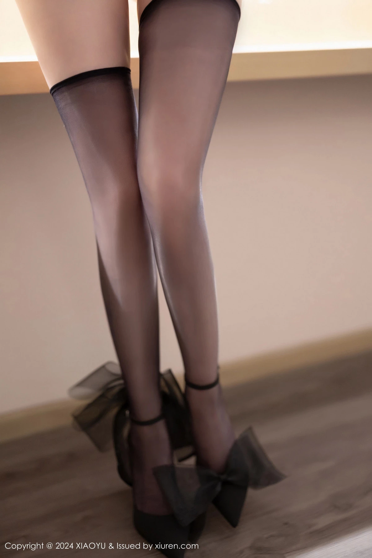 秀人集.com_[XiaoYu画语界]Vol.1237_女神李丽莎性感黑色轻透蕾丝内衣配超薄肉丝秀曼妙身姿诱惑写真70P