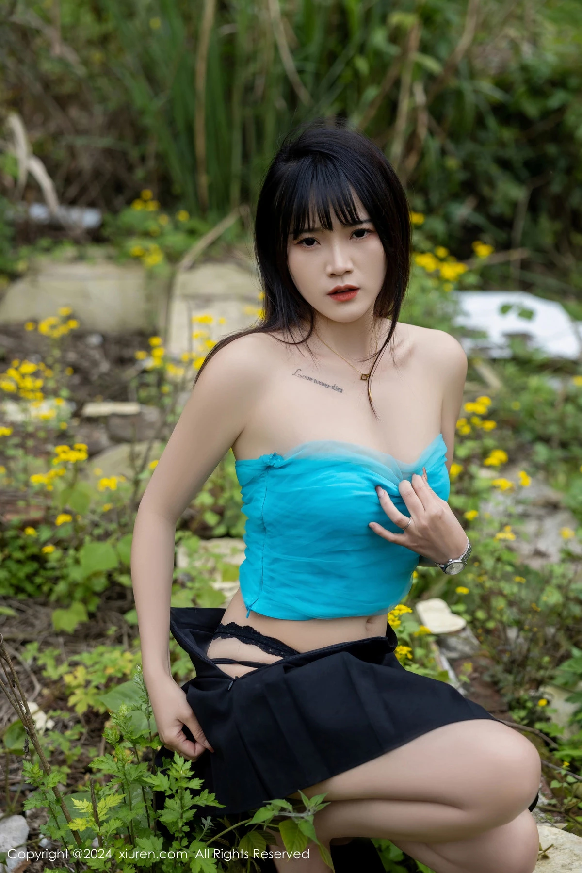 秀人集.com_[XiuRen秀人网]No.8586_模特唐安诺户外性感黑色百褶裙配黑色丝袜秀曼妙身姿迷人写真81P