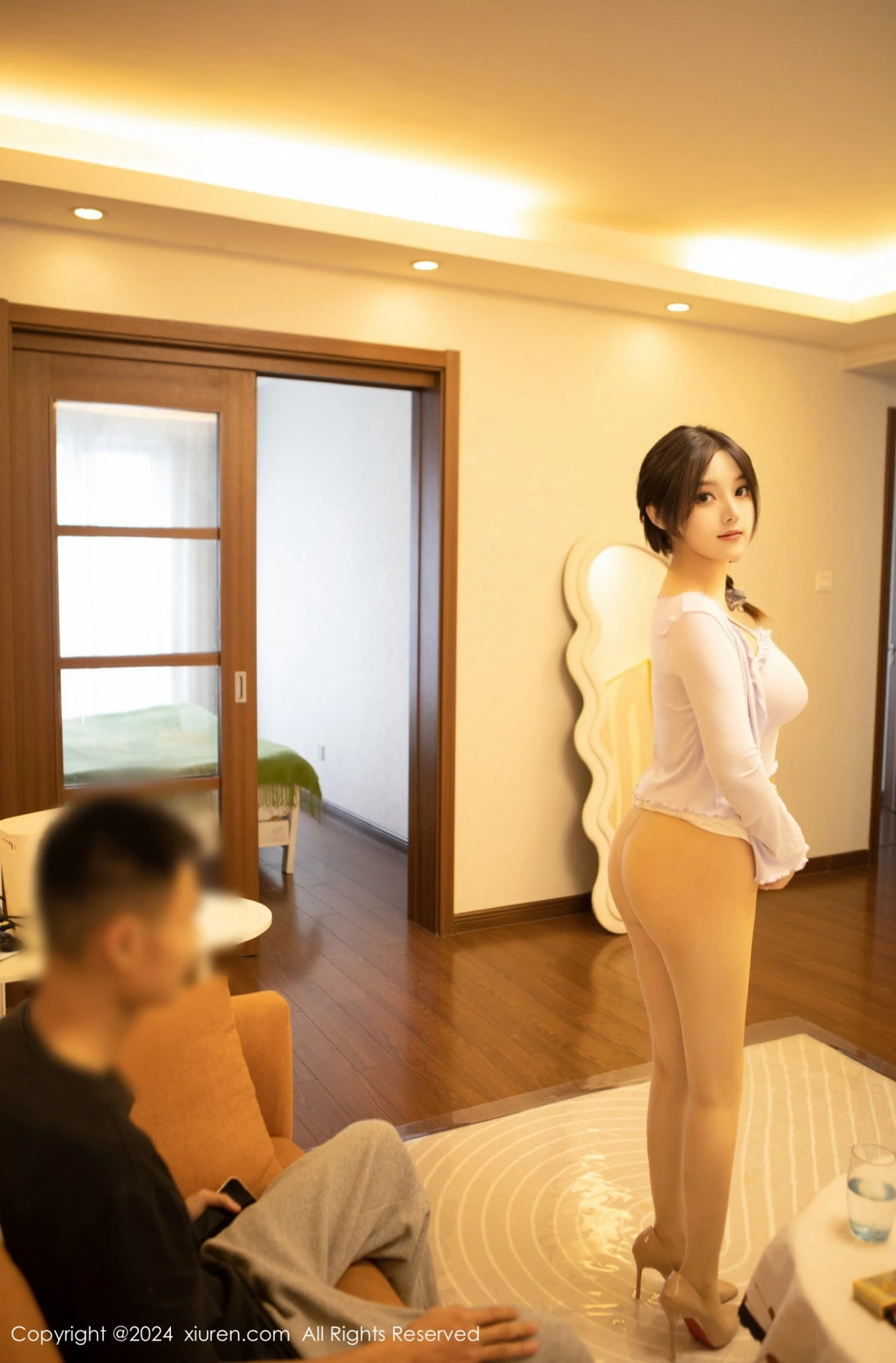 秀人集.com_[XiuRen秀人网]No.8677_模特豆瓣酱场景拍摄性感浅紫上衣配超薄肉丝秀丰腴身材诱惑写真89P