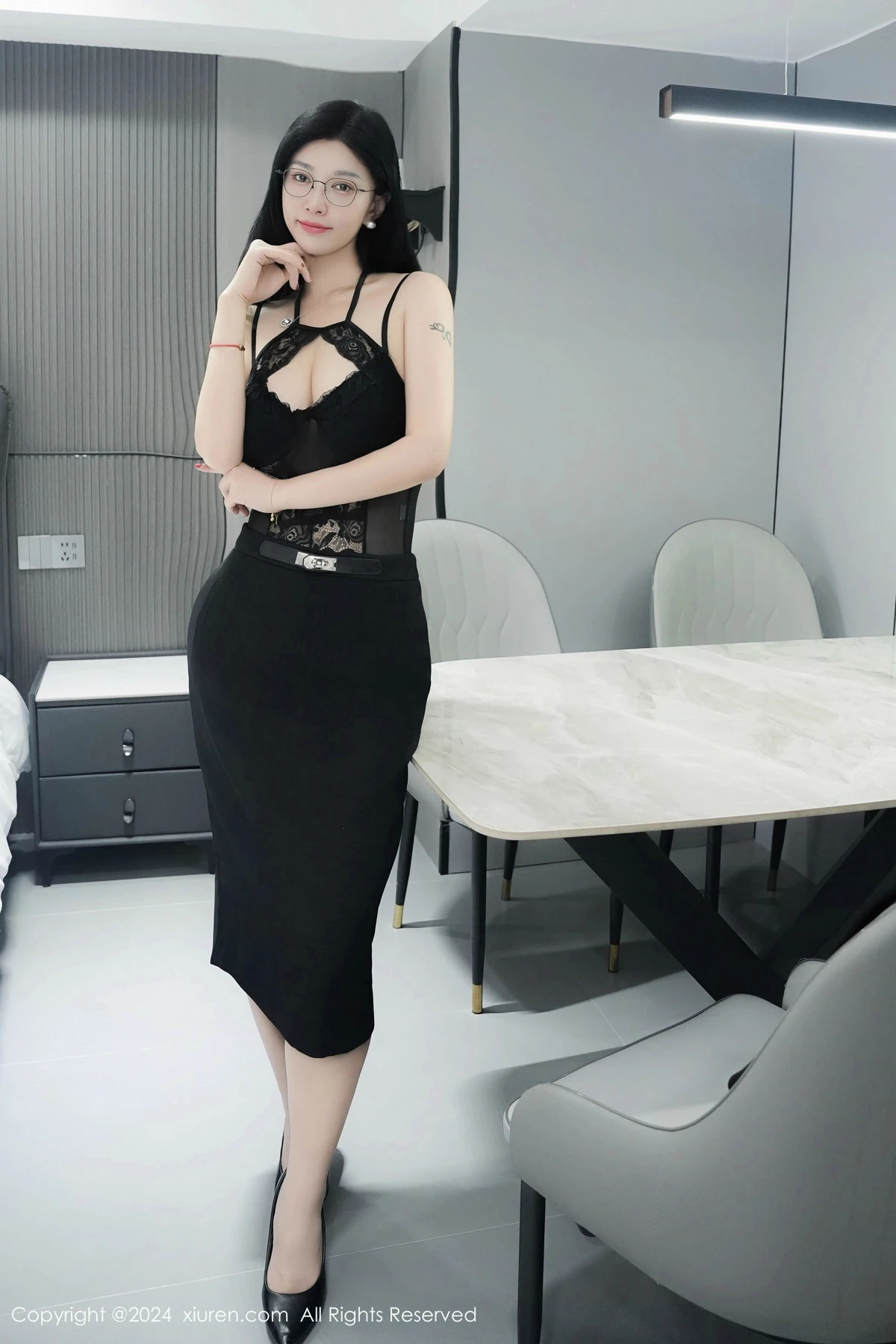 秀人集.com_[XiuRen秀人网]No.9639_模特雅茹老师性感黑色西服露黑色情趣内衣秀柔美身姿诱惑写真81P