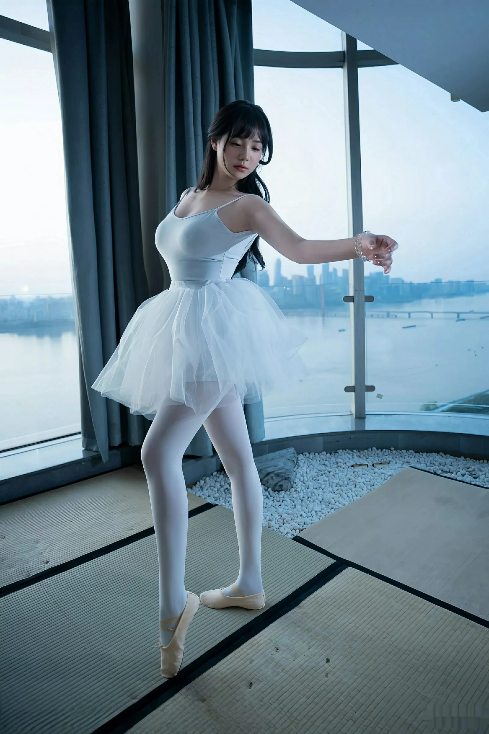 秀人集.com_[XiuRen秀人网]No.10575_模特软情性感白色芭蕾短裙配白色丝袜秀曼妙身姿完美诱惑写真78P