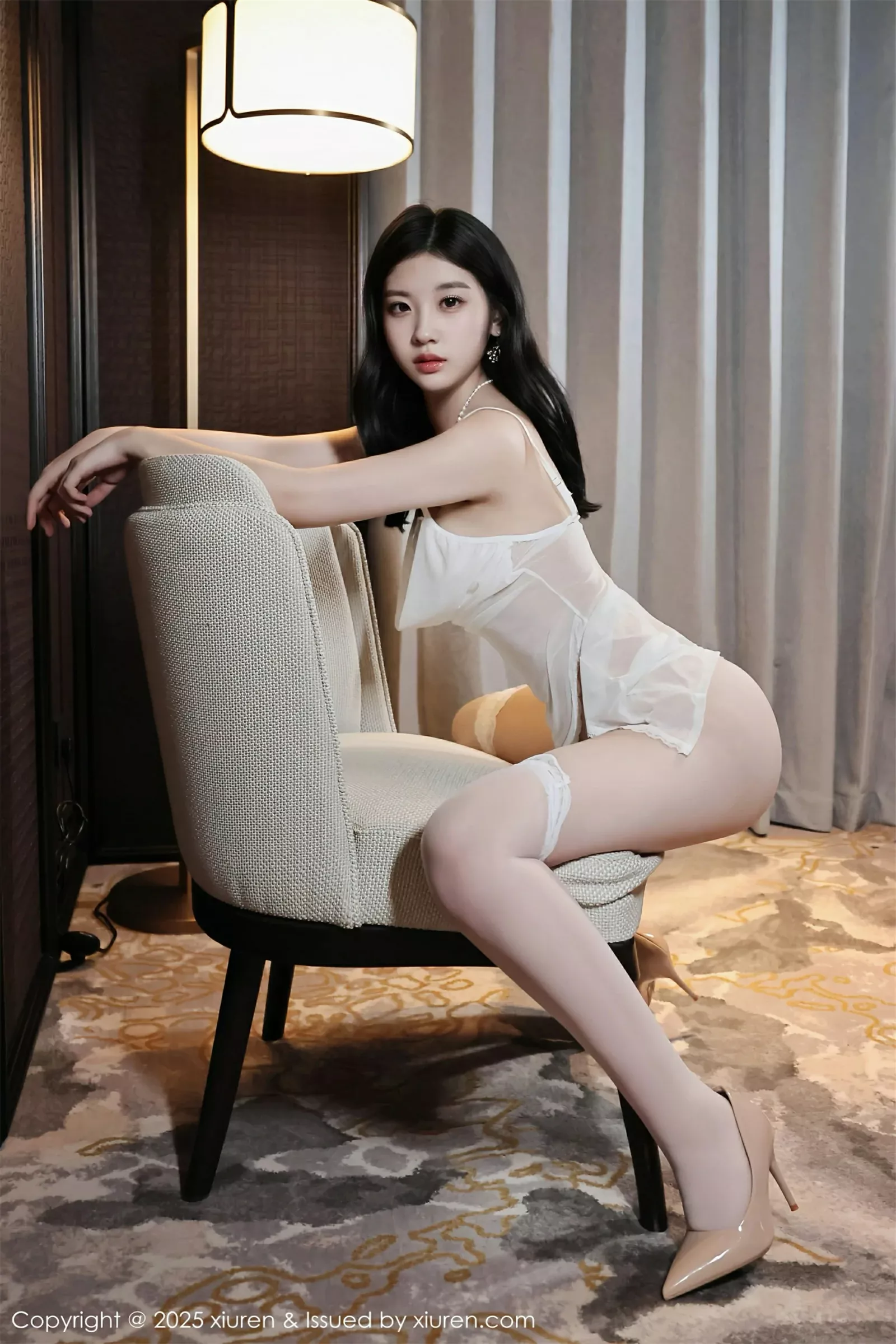 秀人集.com_[XiuRen秀人网]No.10609_模特小芭乐性感白色吊带睡裙配白色丝袜秀曼妙身材诱惑写真79P