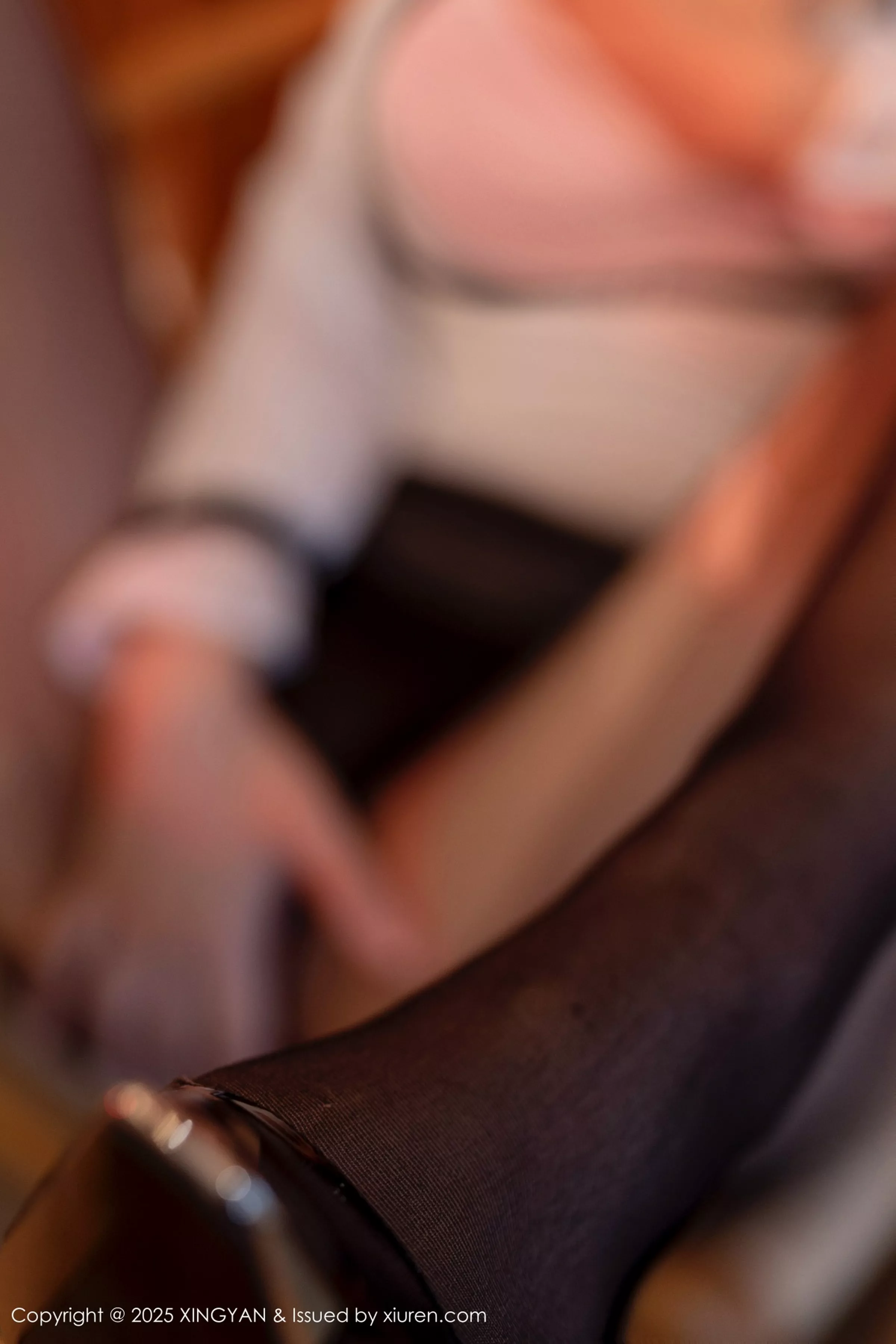 秀人集.com_[XINGYAN星颜社]VOL.379_模特阮福福性感白色情趣内衣配破烂黑丝秀完美身材诱惑写真66P