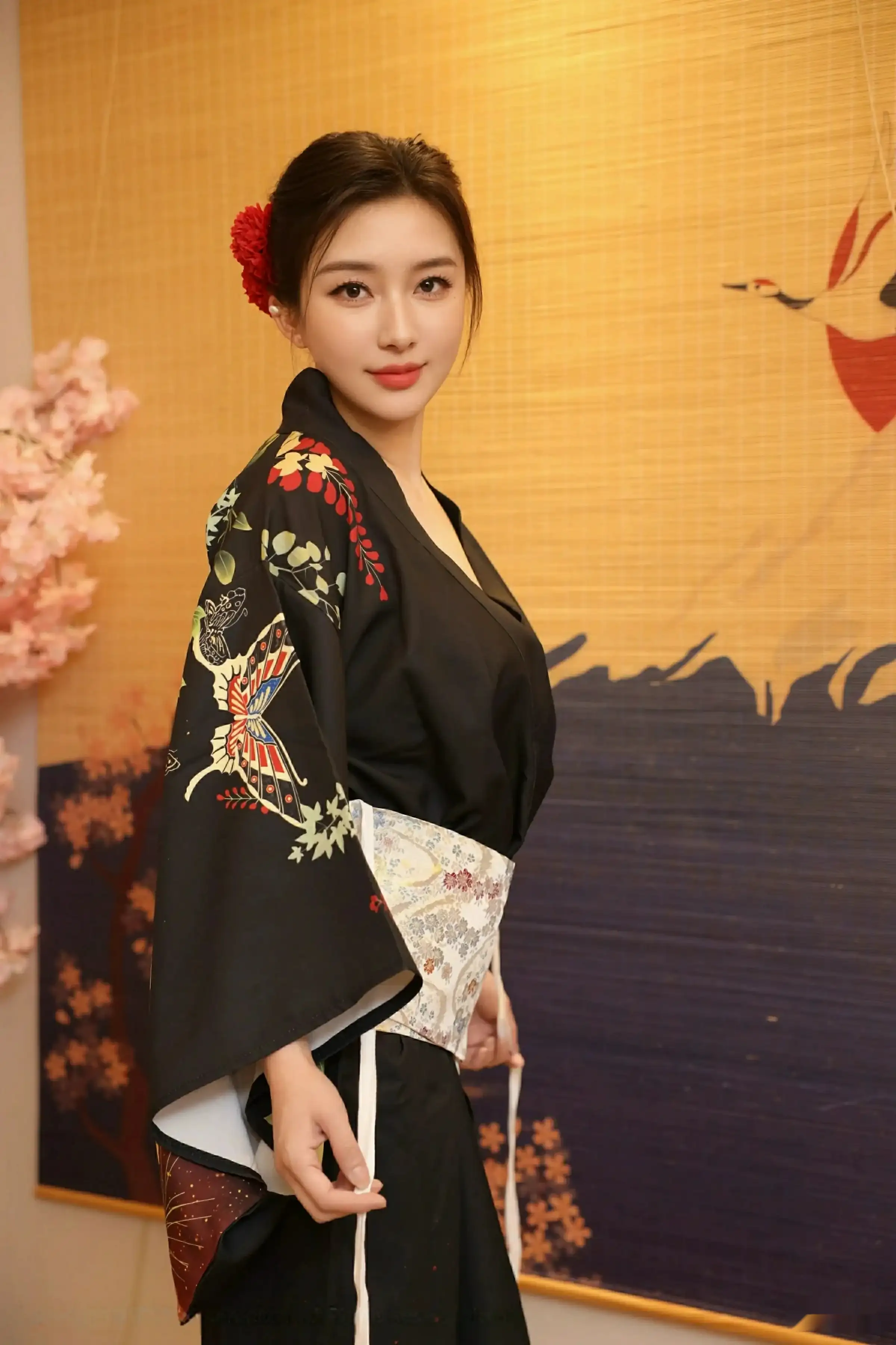 秀人集.com_[XiuRen秀人网]No.10627_模特苏一诺性感日系黑色服饰露红色内衣秀曼妙身材迷人诱惑写真80P