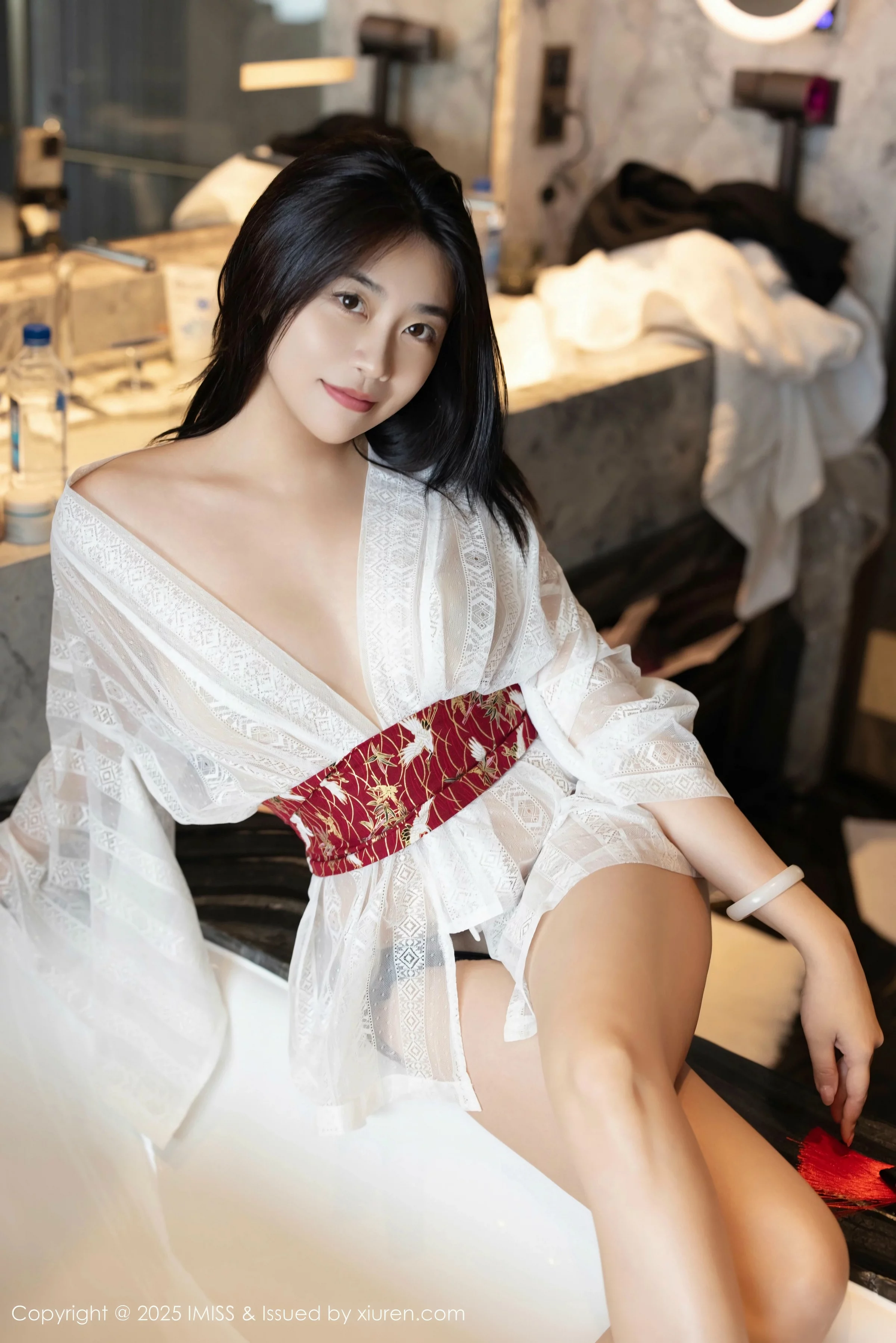 秀人集.com_[IMISS爱蜜社]Vol.798_女神许诺Sabrina性感轻透上衣配白色丝袜秀完美身材诱惑写真59P