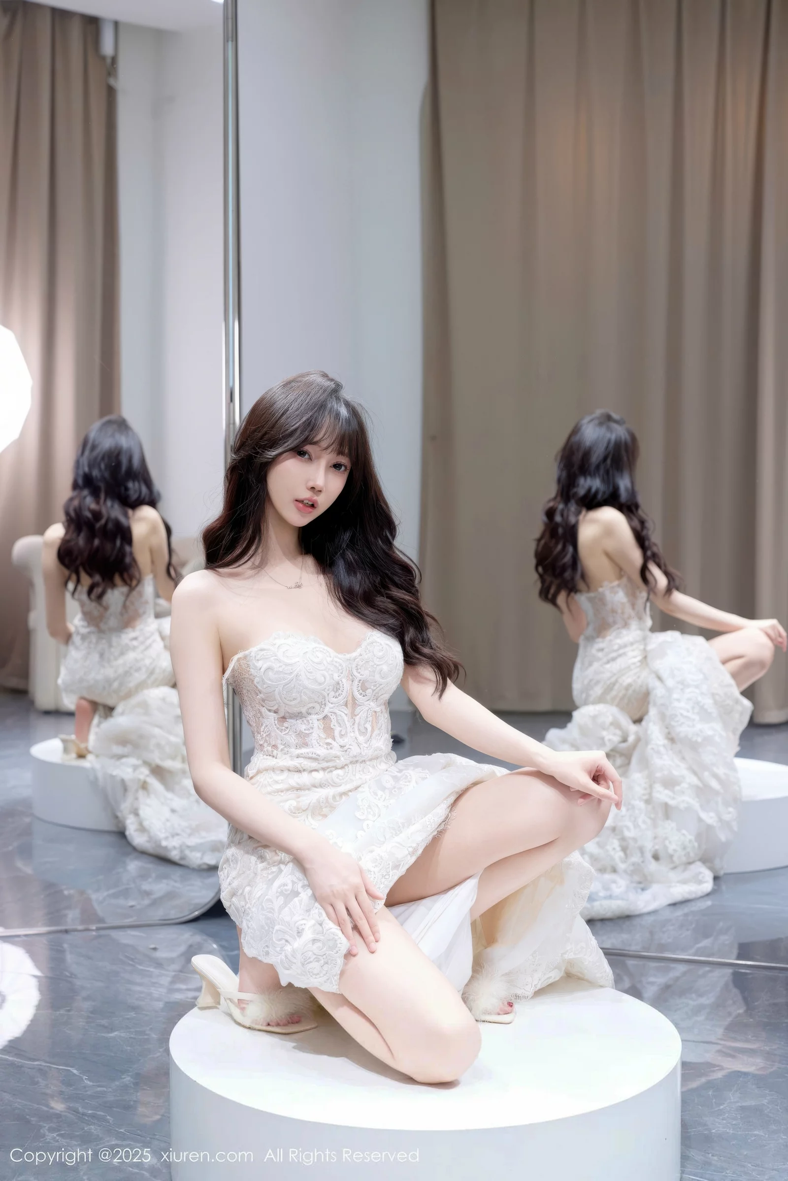 秀人集.com_[XiuRen秀人网]No.10663_模特玥儿玥er私房性感白色婚纱礼裙秀完美身材迷人诱惑写真58P