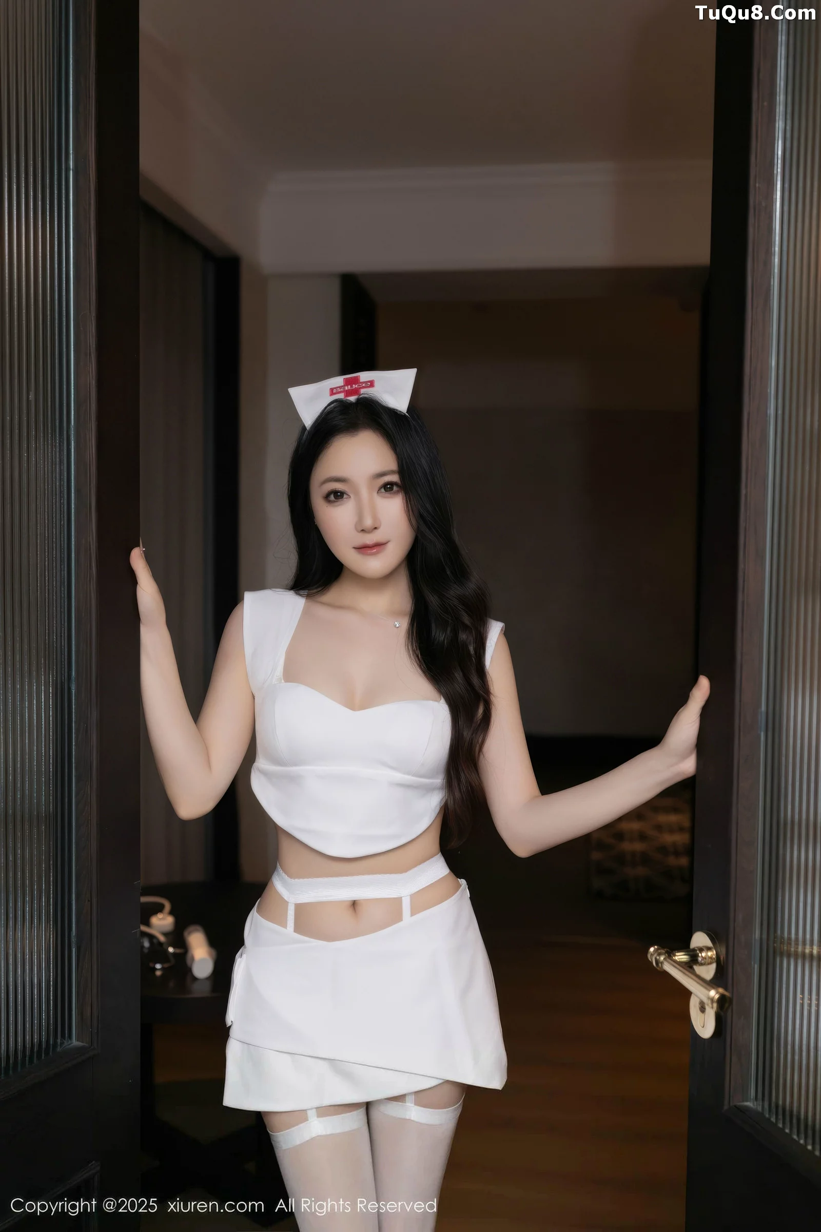 秀人集.com_[XiuRen秀人网]No.10711_模特鱼子酱Fish性感白色护士制服配白丝吊袜秀曼妙身姿诱惑写真74P