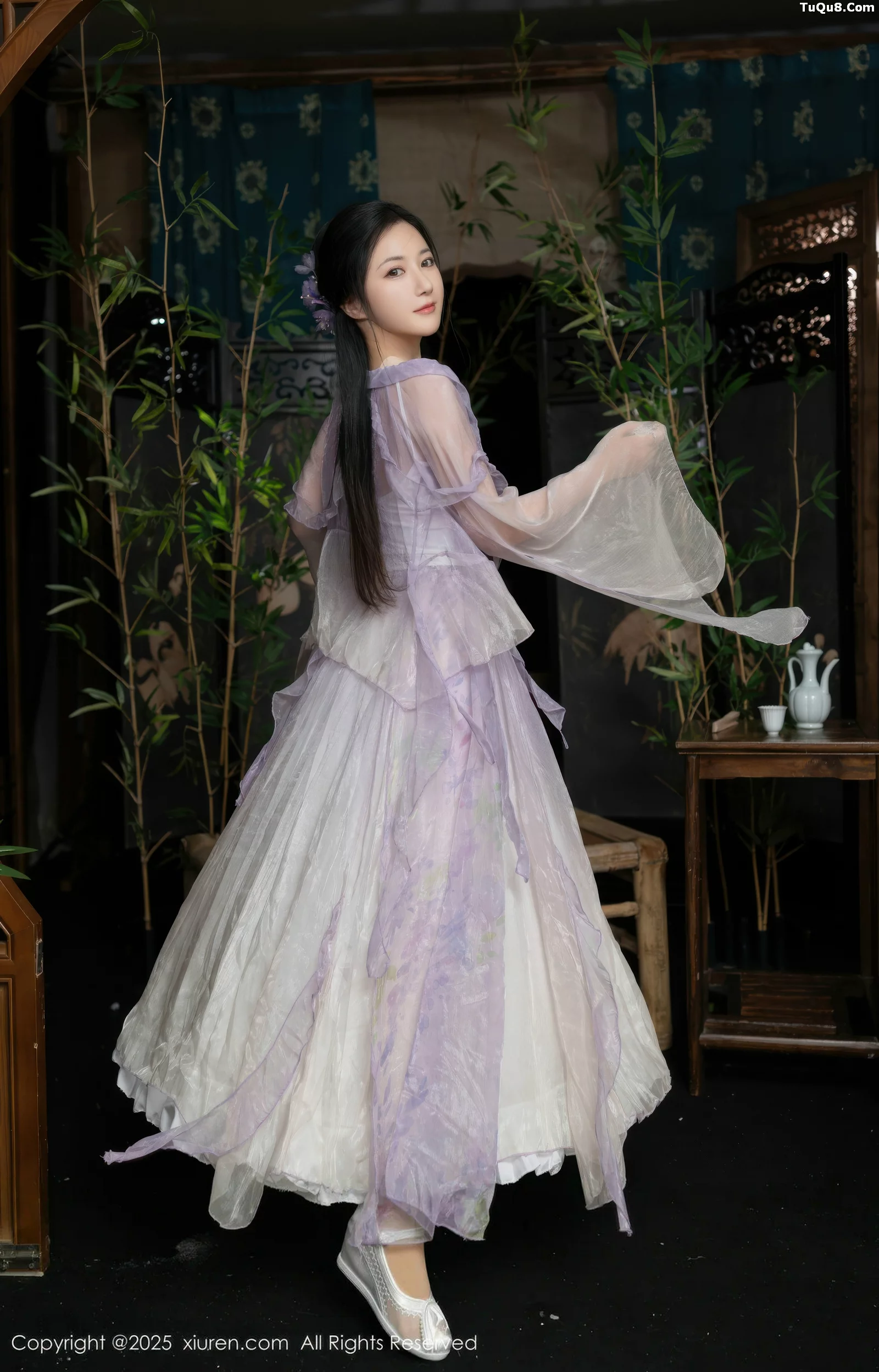 秀人集.com_[XiuRen秀人网]No.10737_模特鱼子酱Fish性感紫色连衣裙配白色丝袜秀曼妙身姿诱惑写真74P