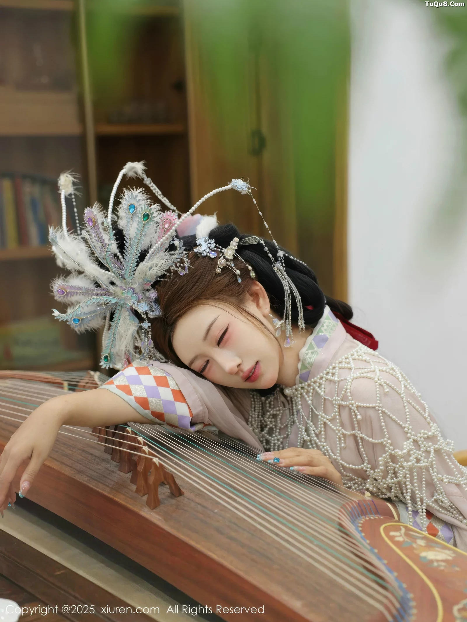 秀人集.com_[XiuRen秀人网]No.10736_模特金允希Yuki性感浅色古装薄纱服饰秀丰腴身材迷人诱惑写真80P