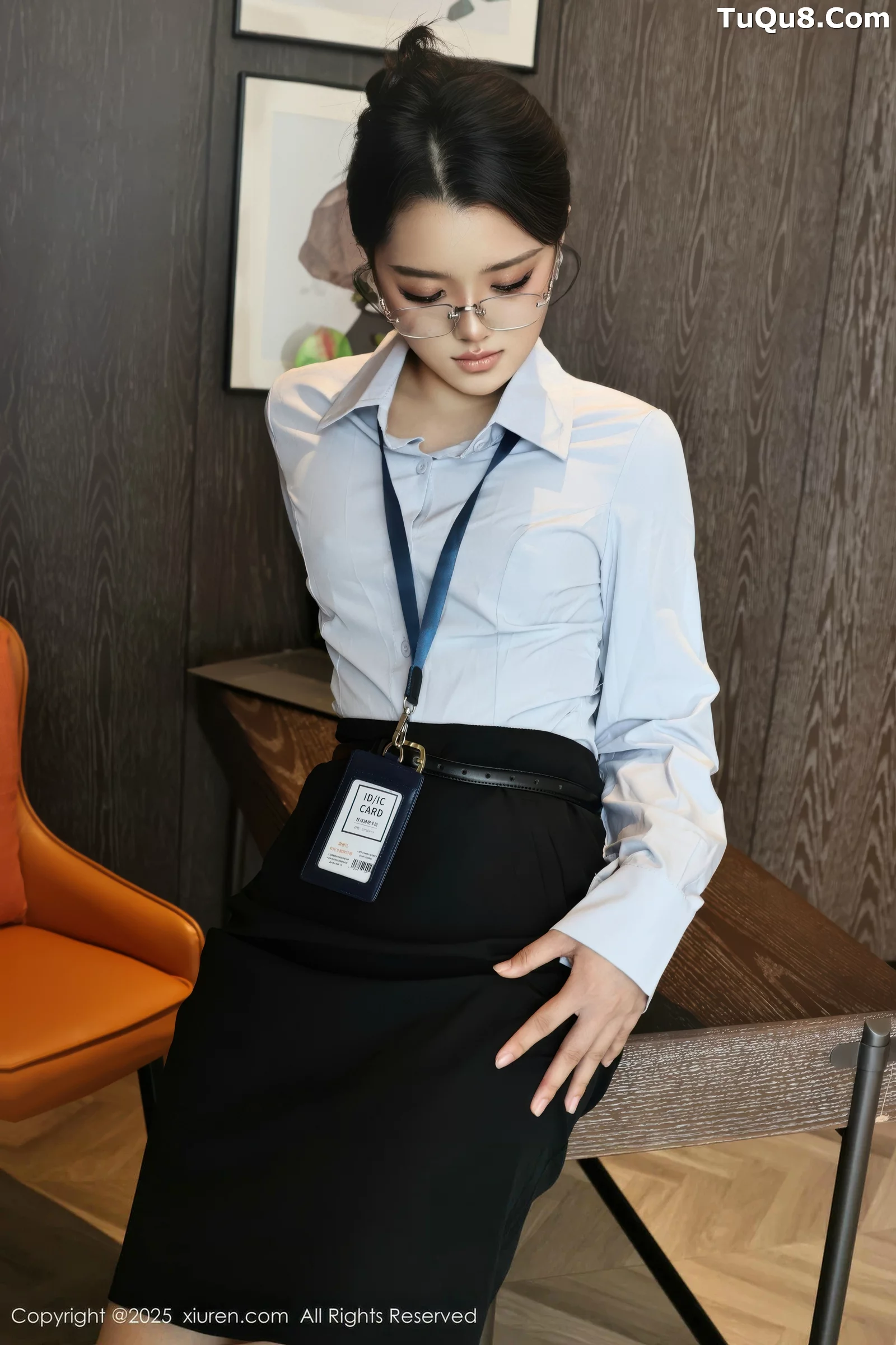 秀人集.com_[XiuRen秀人网]No.10674_模特糯梨子性感蓝色衬衫配黑短裙露超薄肉丝秀曼妙身姿诱惑写真60P