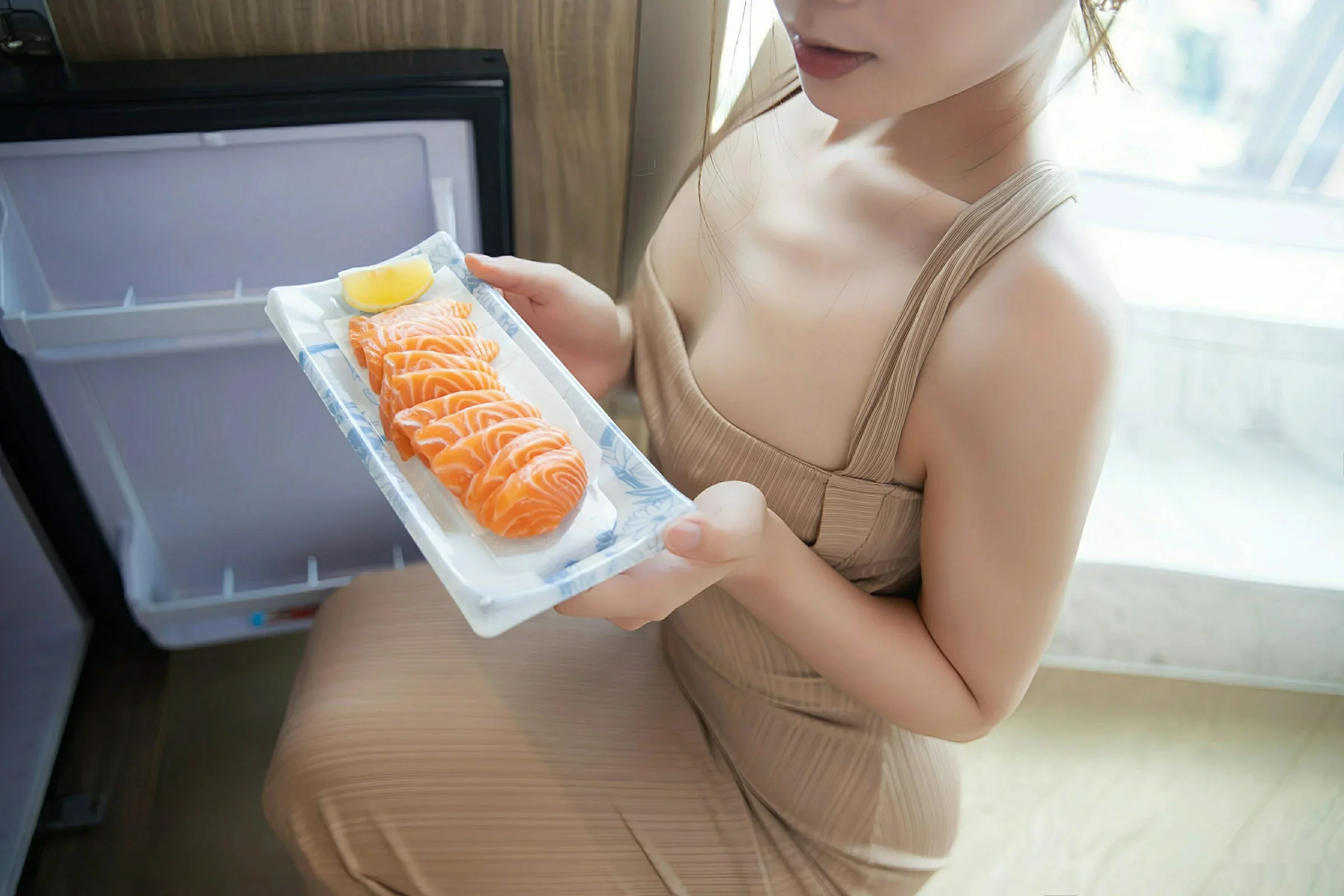 秀人集.com_[XiuRen秀人网]No.10678_模特刘婷婷性感肉色连衣长裙配超薄肉色秀完美身材诱惑写真58P