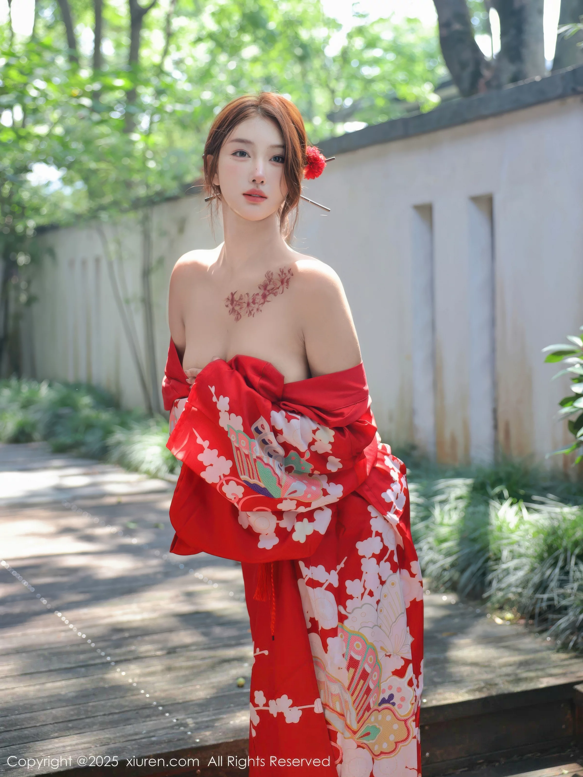 秀人集.com_[XiuRen秀人网]No.10683_模特金允希Yuki户外性感红色和服半脱秀完美身材惹火诱惑写真80P