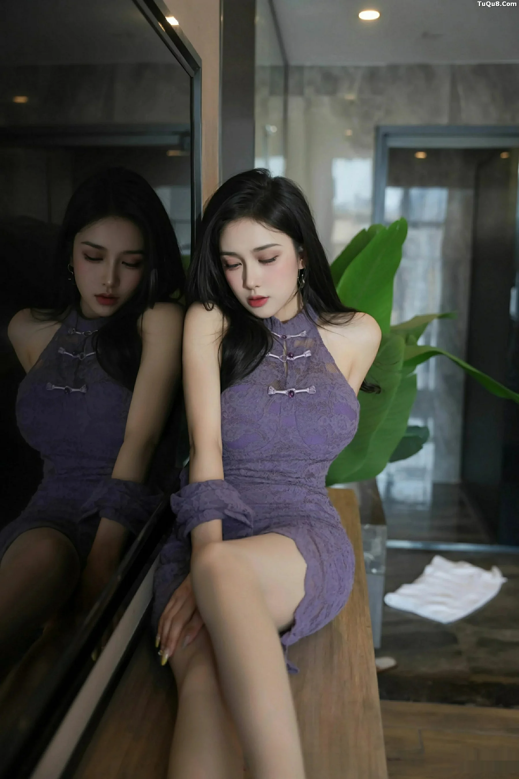 秀人集.com_[XiuRen秀人网]No.10801_模特小阿娇Gill性感紫色连衣长裙配白色丝袜秀完美身材诱惑写真70P