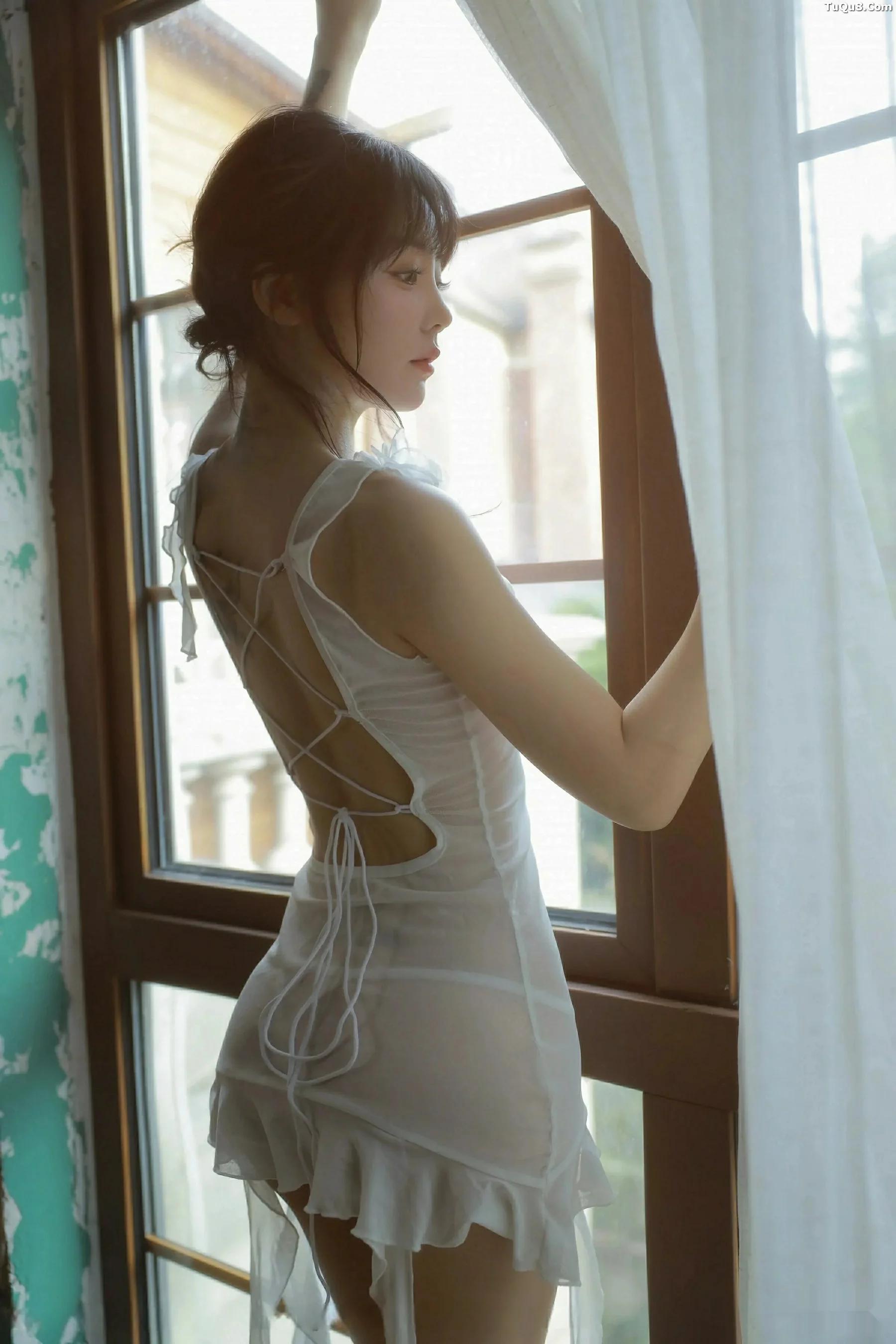 秀人集.com_[XiuRen秀人网]No.10799_模特佘贝拉Bella性感连衣长裙露白色情趣内衣秀完美身材诱惑写真73P