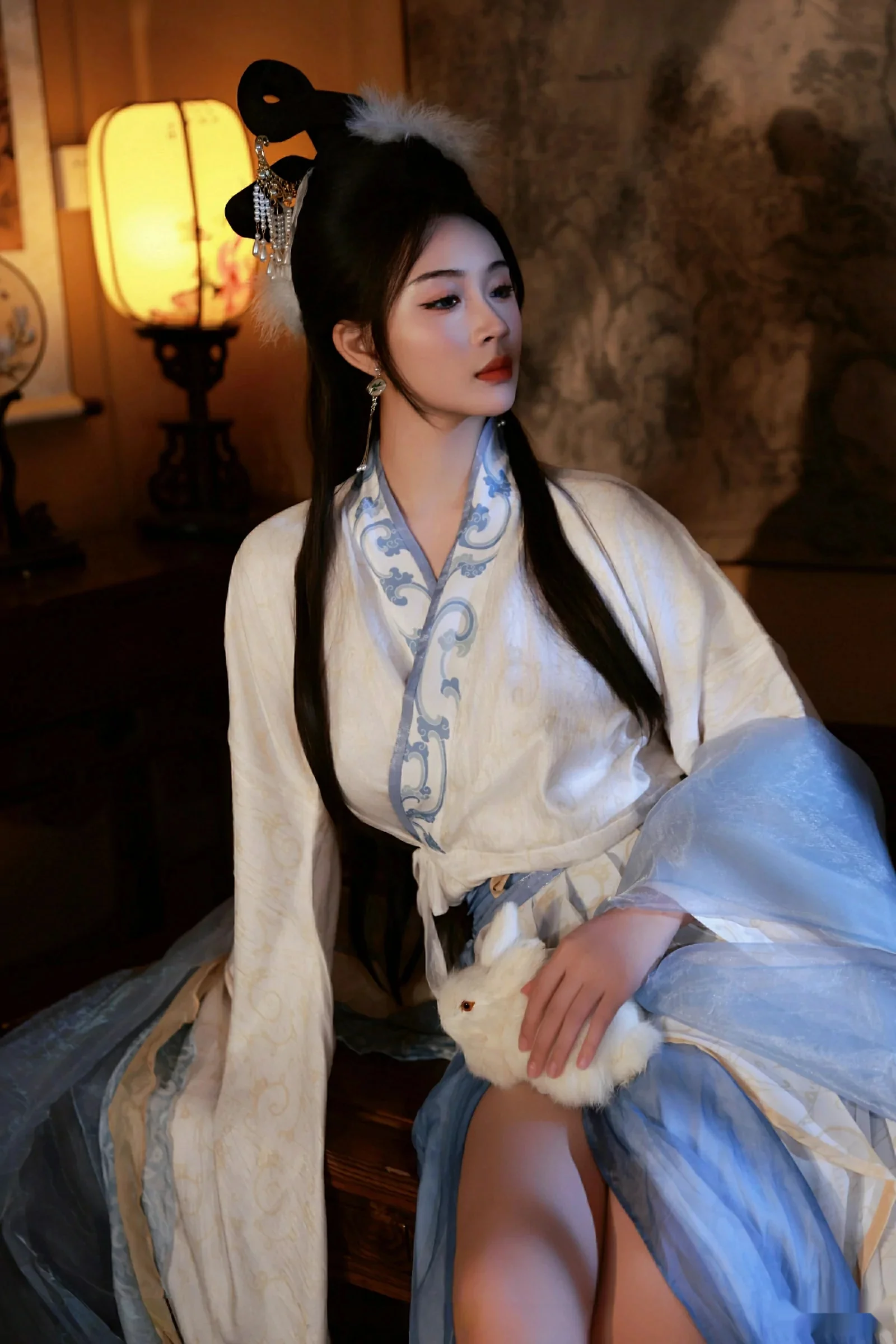 秀人集.com_[XiuRen秀人网]No.10835_模特南乔中秋主题性感汉服装扮配超薄肉丝秀白嫩肌肤诱惑写真76P