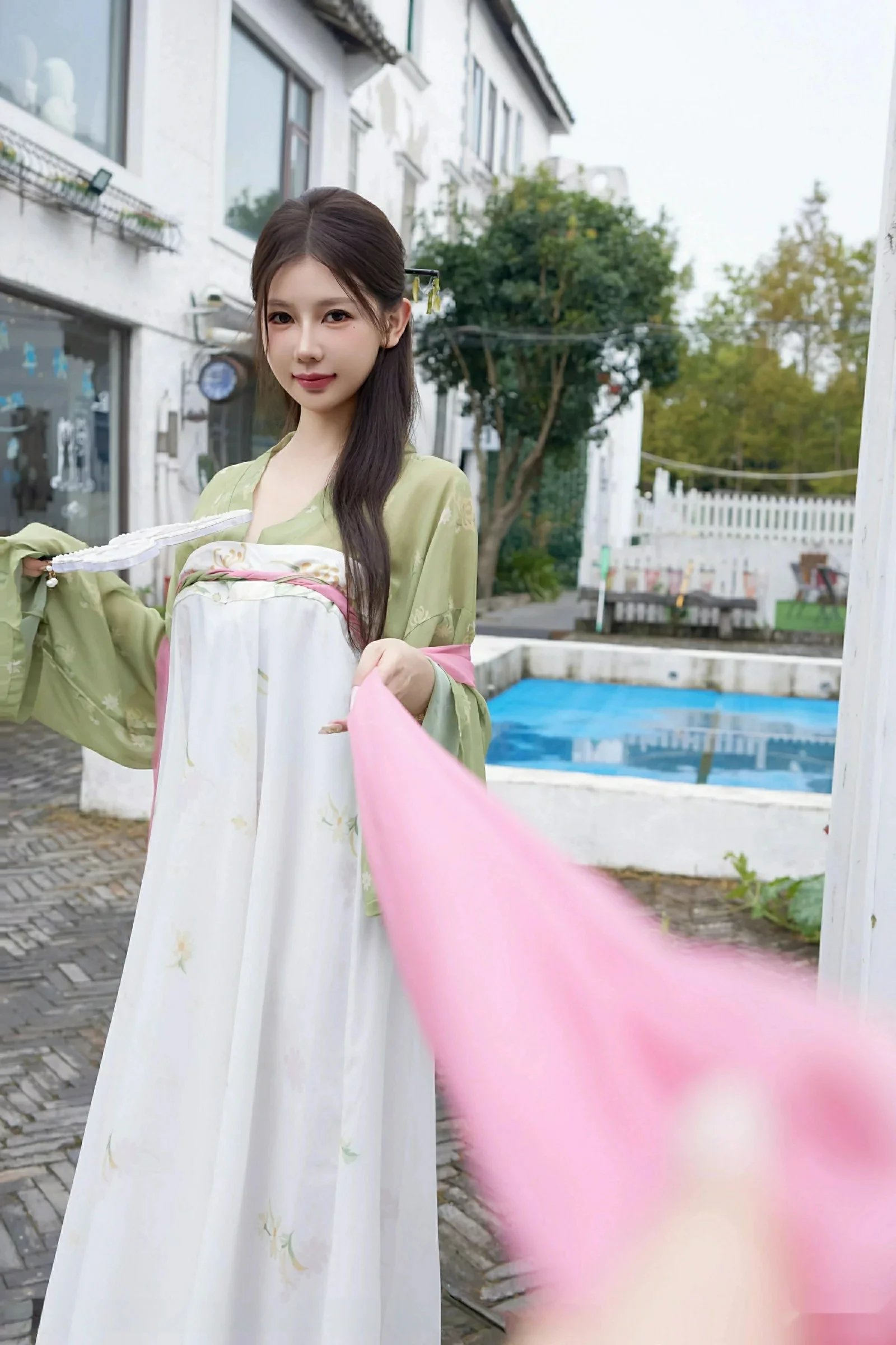 秀人集.com_[XiuRen秀人网]No.10834_模特尹甜甜sunny性感薄纱汉服装扮配超薄肉丝秀完美身材诱惑写真83P