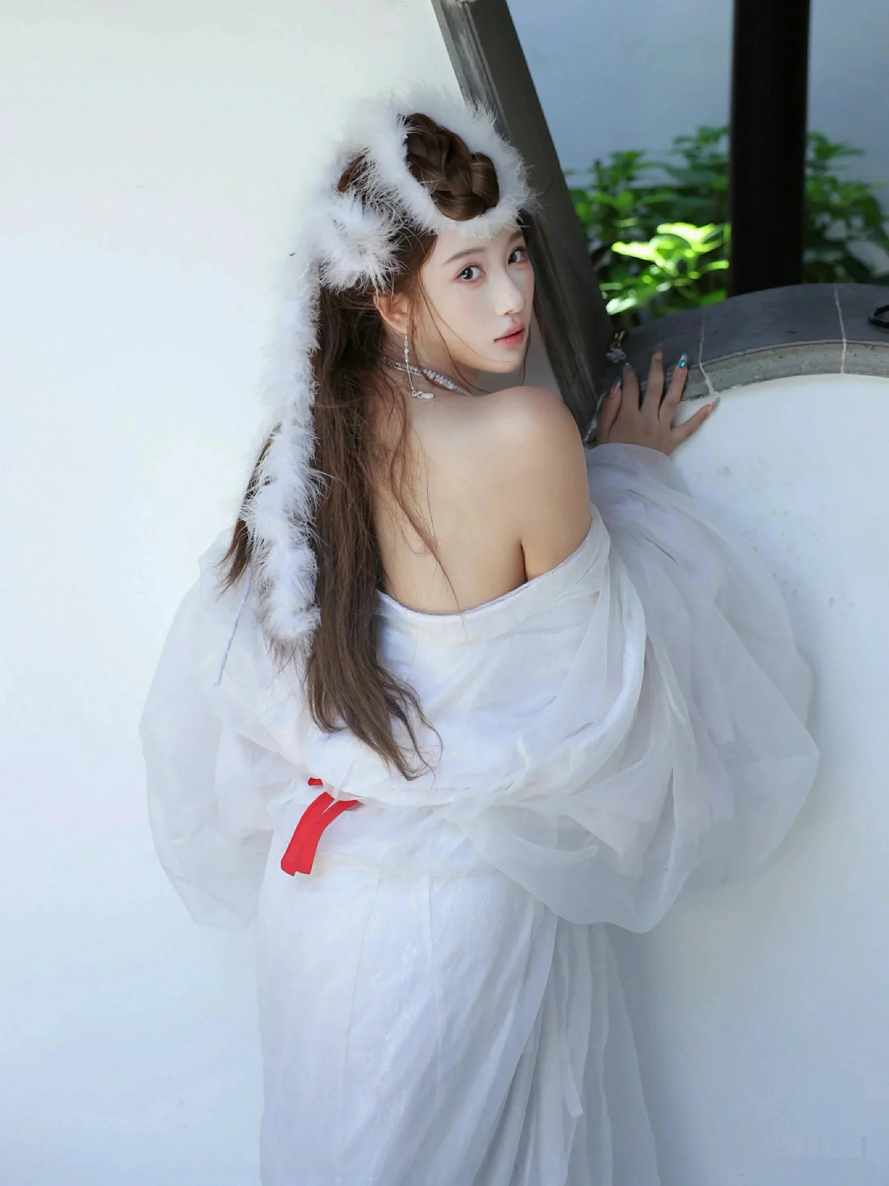 秀人集.com_[XiuRen秀人网]No.10843_模特金允希Yuki性感白色锦毛鼠装扮低胸秀丰腴身材完美诱惑写真78P