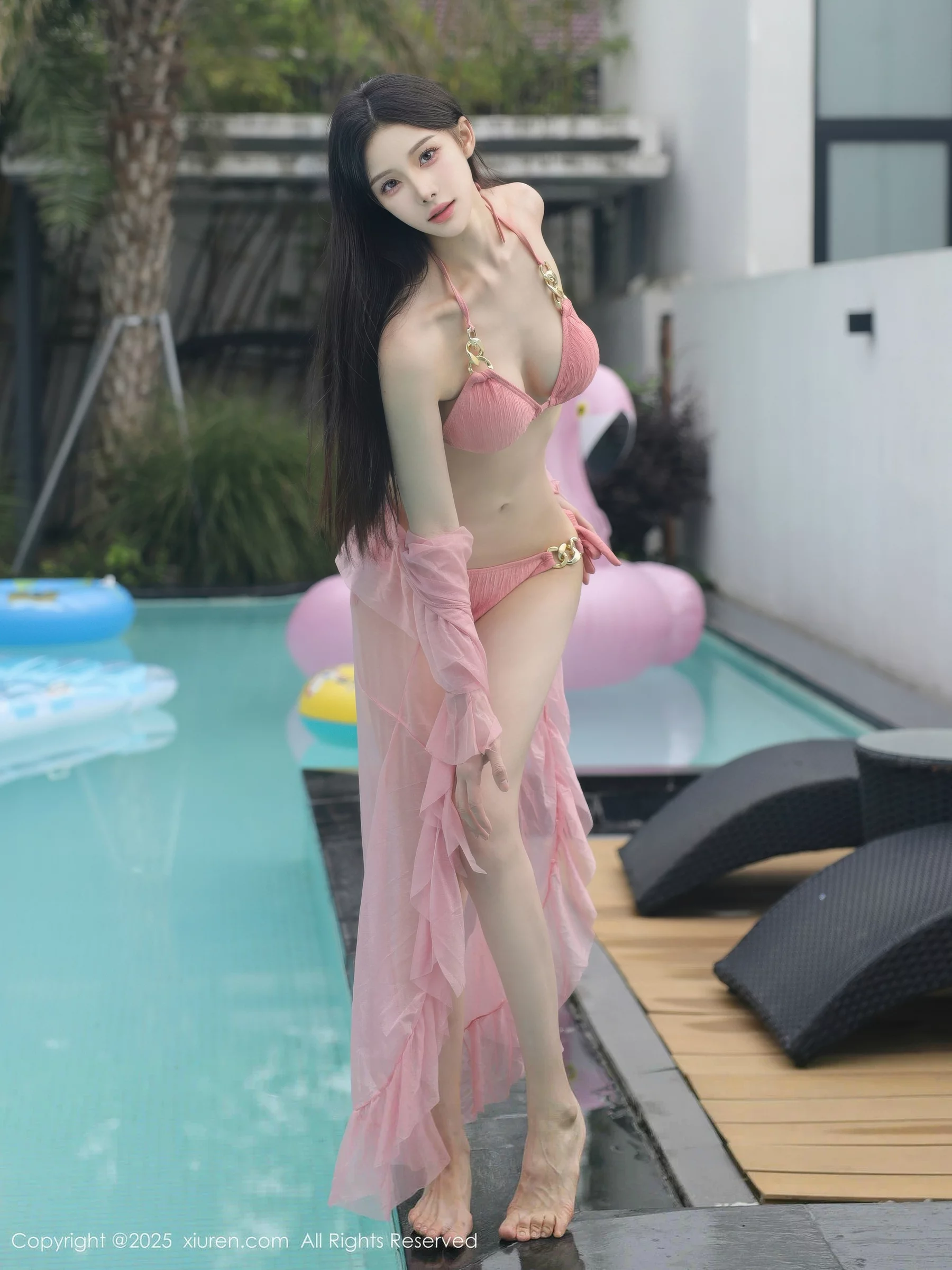 秀人集.com_[XiuRen秀人网]No.10863_模特梨霜儿泳池场景性感粉色比基尼秀丰腴身材完美诱惑写真70P