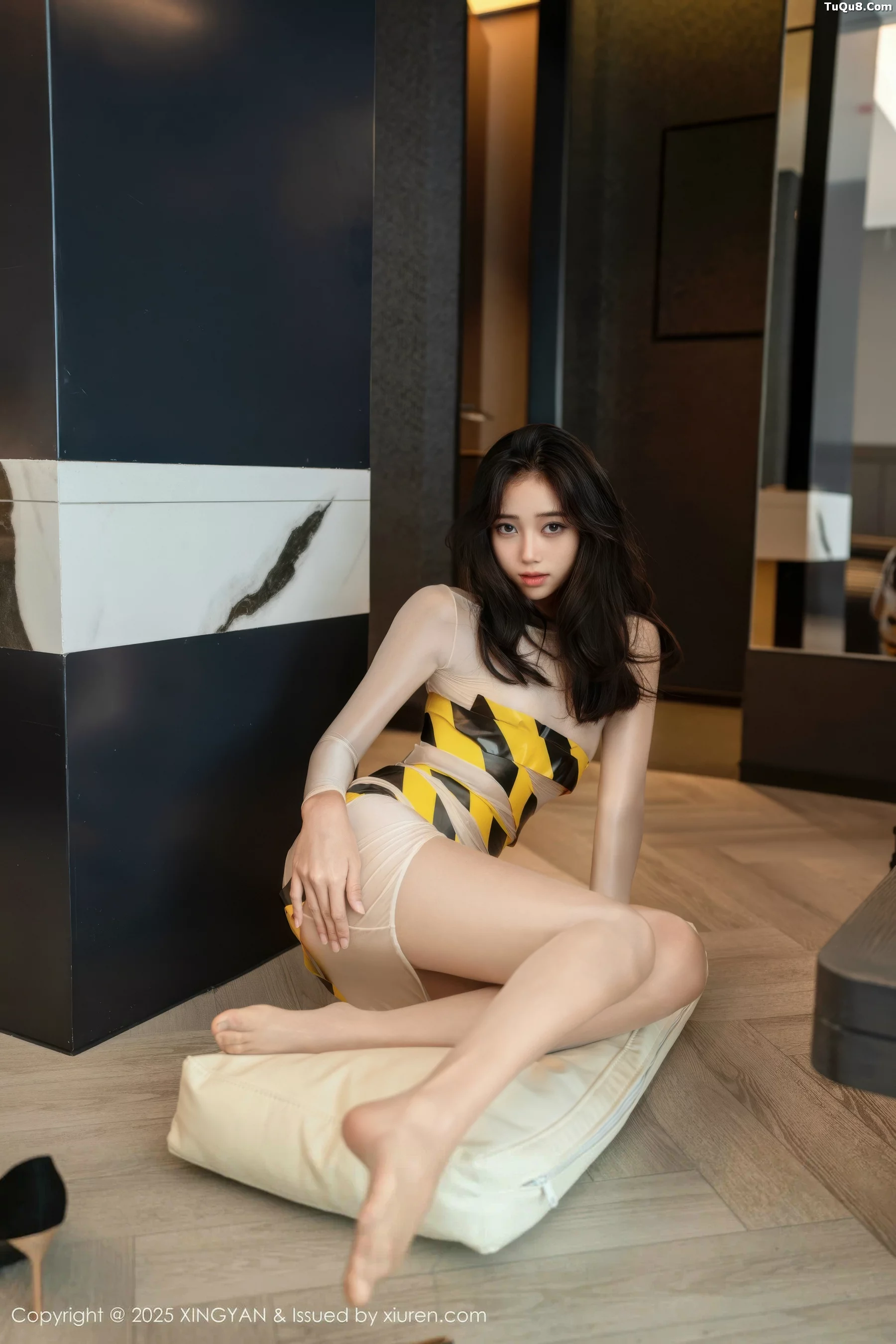 秀人集.com_[XINGYAN星颜社]VOL.421_模特时安安性感肉色连衣短裙配超薄肉丝秀柔美身姿诱惑写真71P