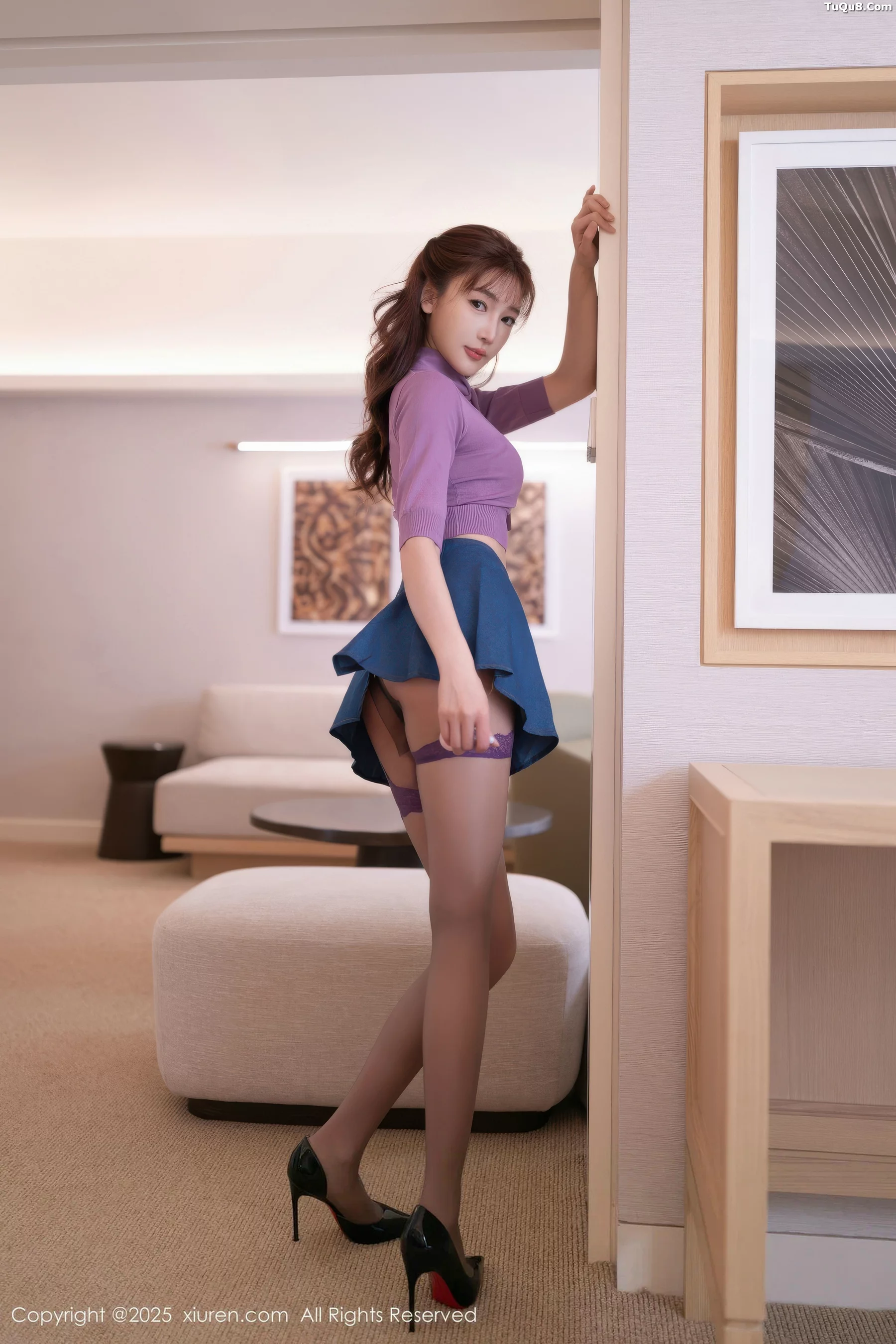 秀人集.com_[XiuRen秀人网]No.10958_模特陆萱萱性感蓝色短裙露紫色内衣配紫丝吊袜秀美腿诱惑写真70P