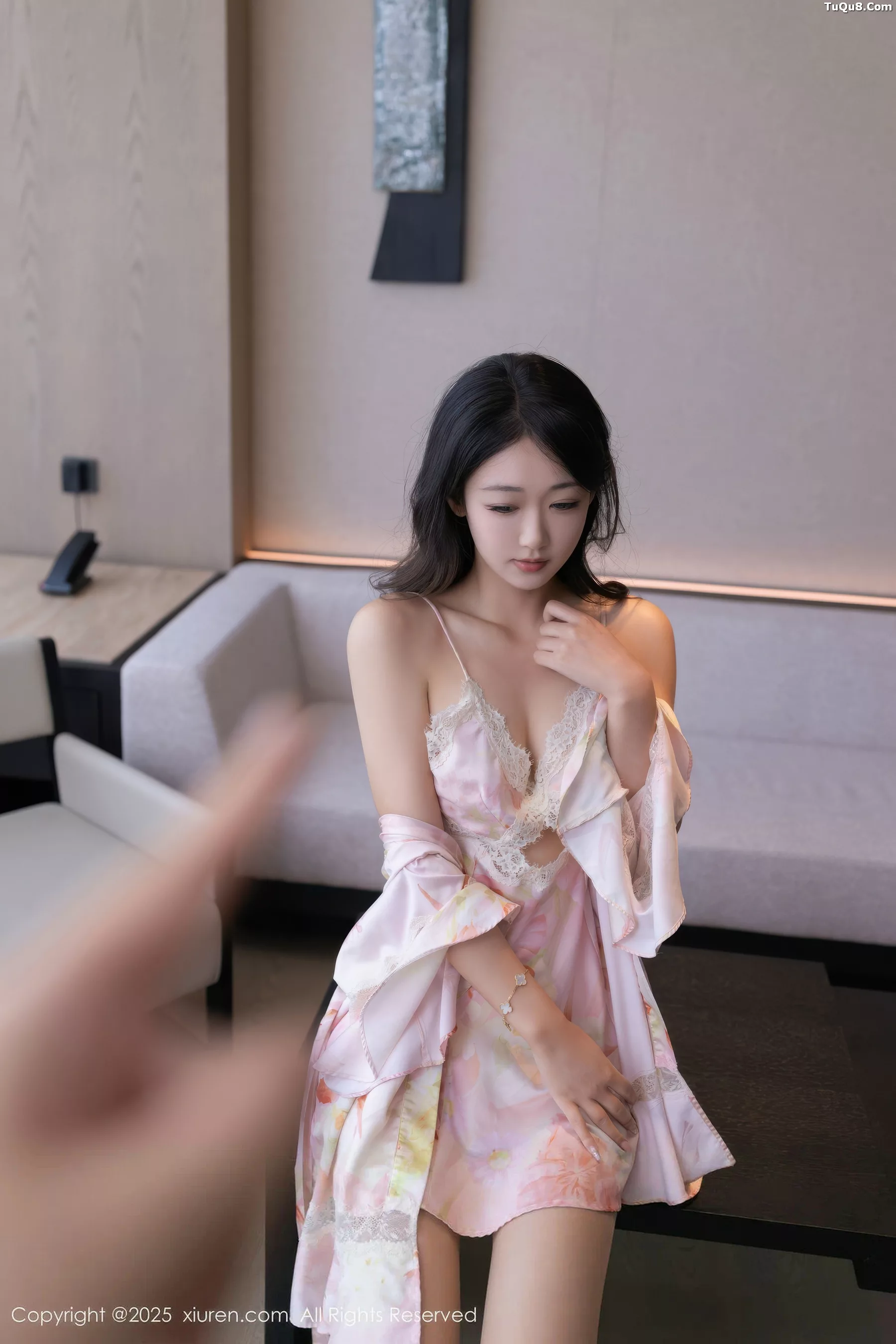 秀人集.com_[XiuRen秀人网]No.10970_模特唐安琪性感粉色睡袍露粉色内衣配超薄肉丝秀曼妙身姿诱惑写真76P
