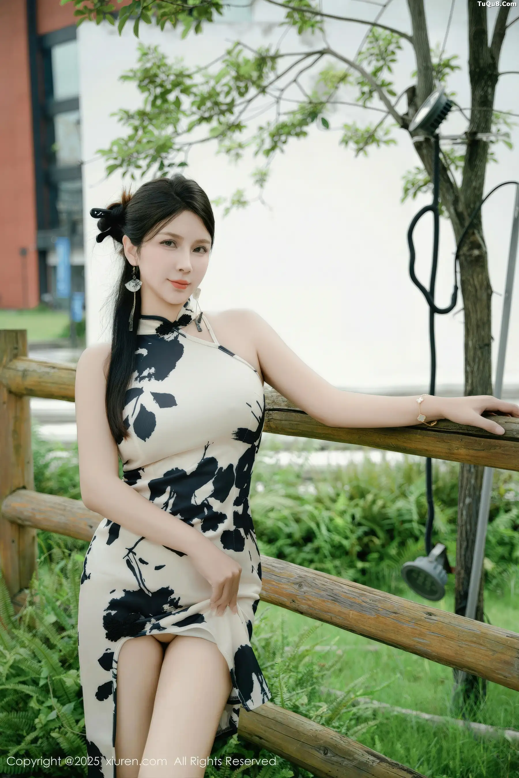 秀人集.com_[XiuRen秀人网]No.10989_模特小蛮妖Yummy性感白色旗袍露白色内衣秀完美身材诱惑写真70P