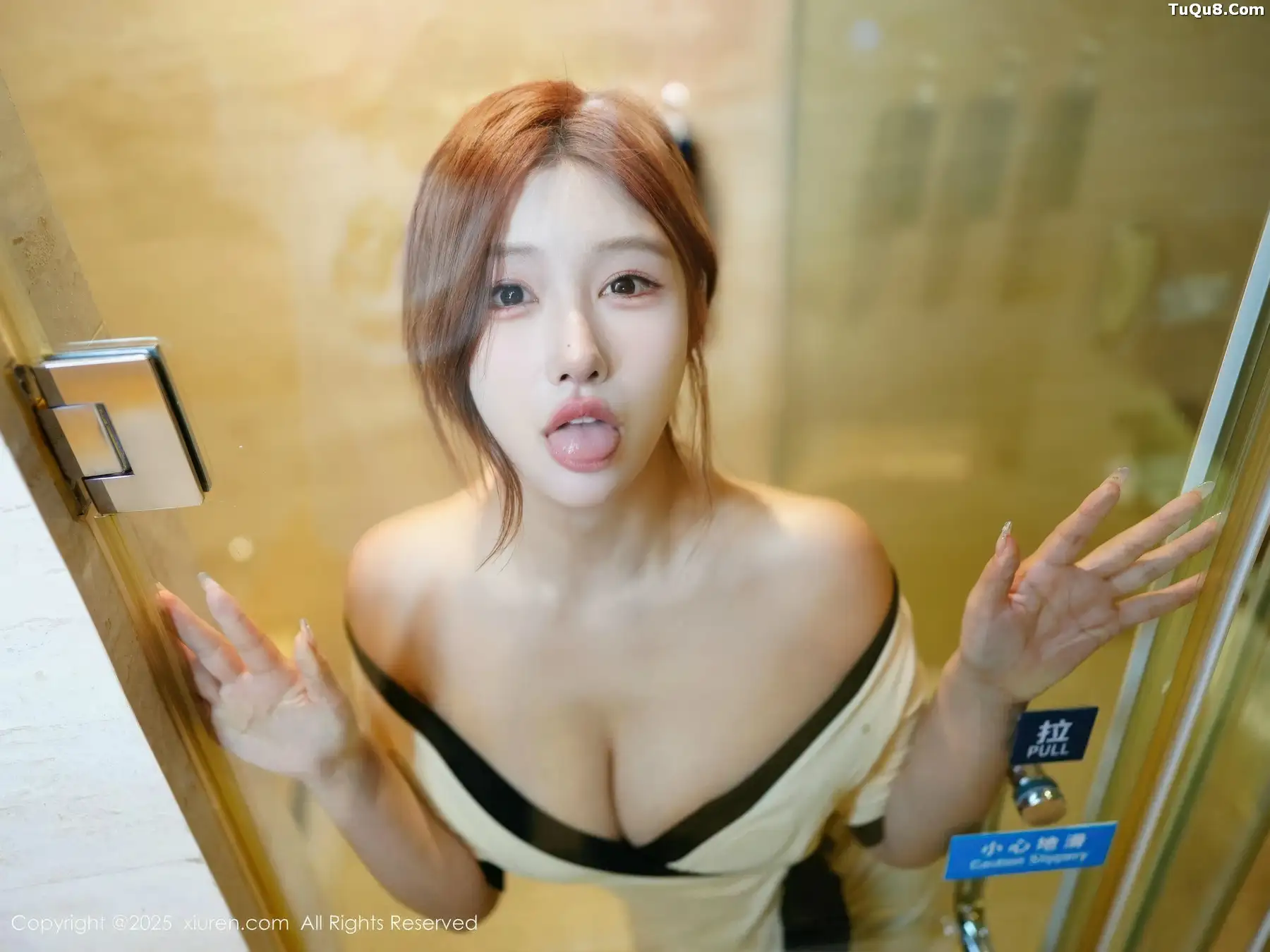 秀人集.com_[XiuRen秀人网]No.10991_模特金允希Yuki性感浅色技师服配黑丝吊袜秀丰腴身材诱惑写真65P