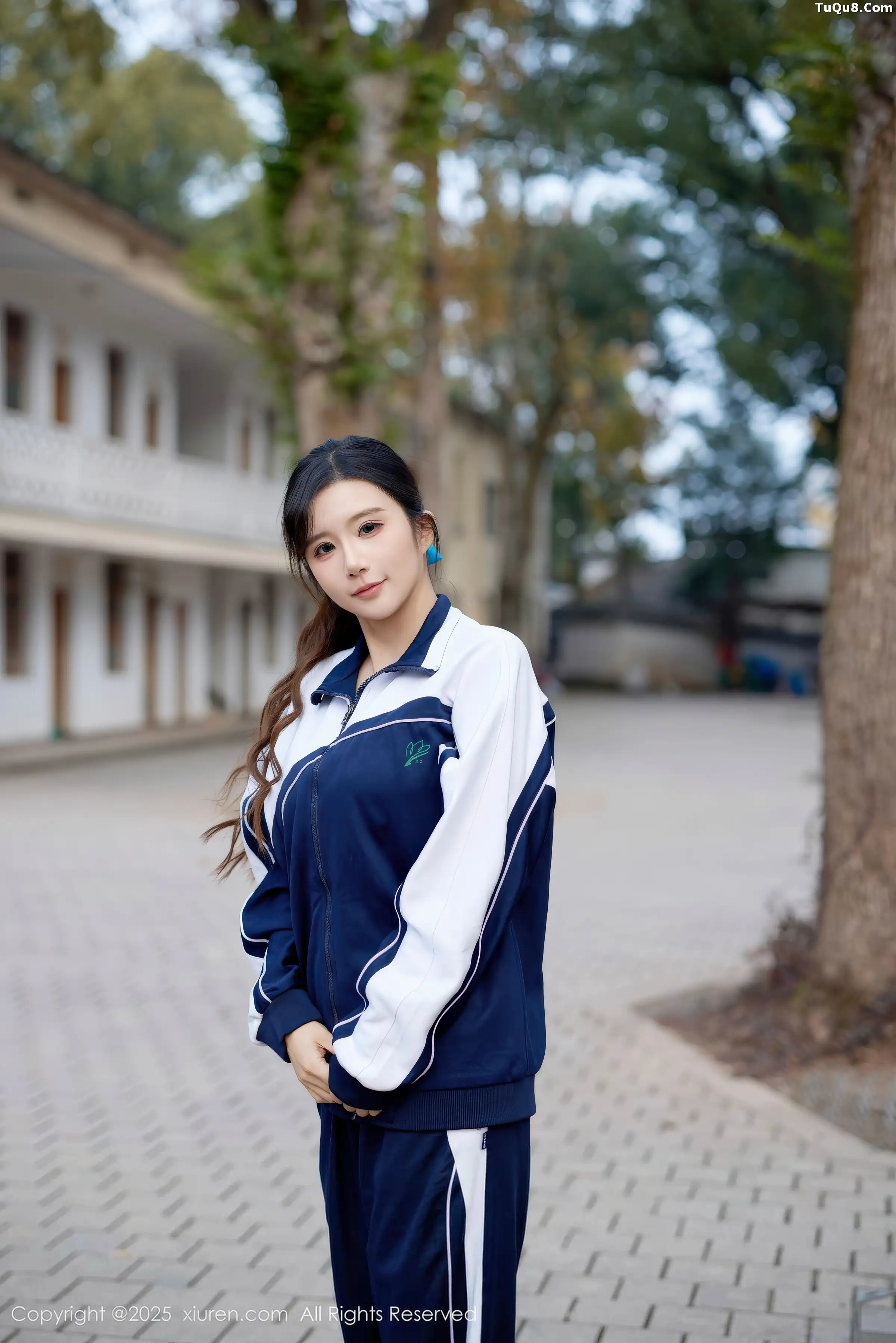 秀人集.com_[XiuRen秀人网]No.11103_模特小肉肉咪性感学生装露红色内衣配黑丝网袜秀凹凸身材写真72P