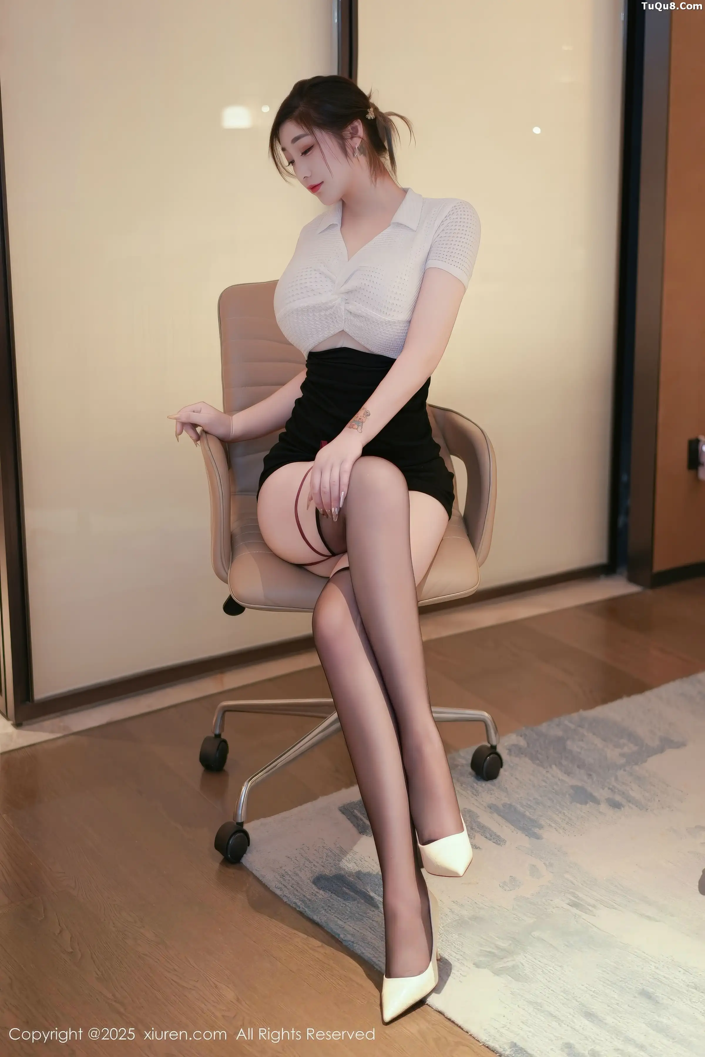 秀人集.com_[XiuRen秀人网]No.11102_女神妲己_Toxic性感黑色包臀短裙配黑丝吊袜秀丰满身材诱惑写真76P