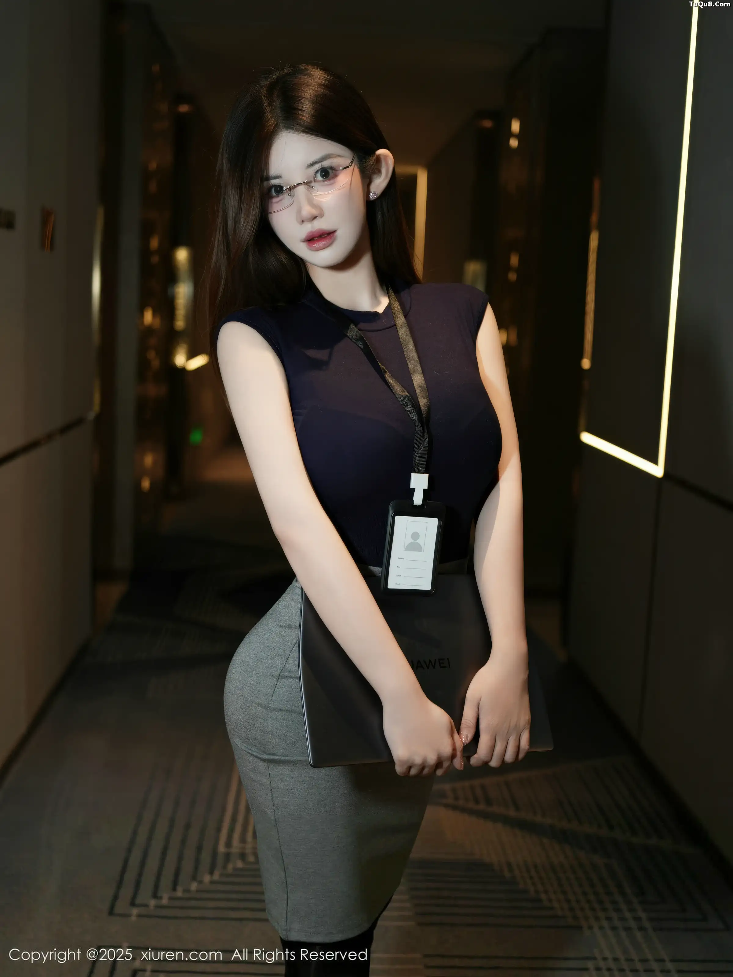 秀人集.com_[XiuRen秀人网]No.11023_模特苏甜橙子性感深色职业装露闪亮超薄黑丝秀凹凸身材诱惑写真55P