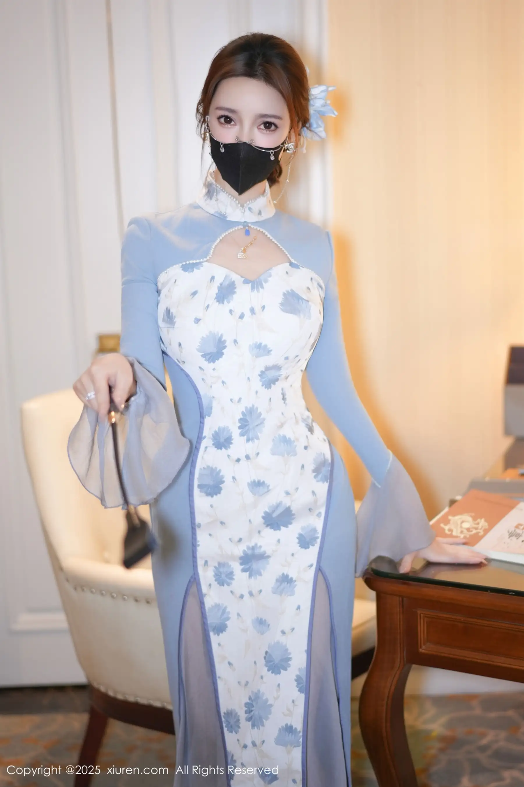 秀人集.com_[XiuRen秀人网]No.11033_模特Twins-桃桃性感蓝色连衣裙露白色内衣秀曼妙身姿诱惑写真80P